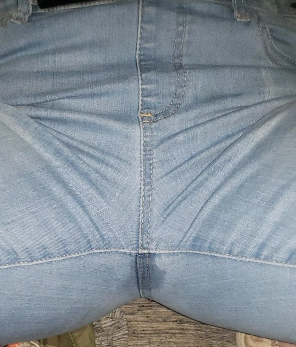 Oops I think I need to change my jeans after looking at the videos we made last night ðŸ’¦ðŸ’¦ wanna see? 37f30m