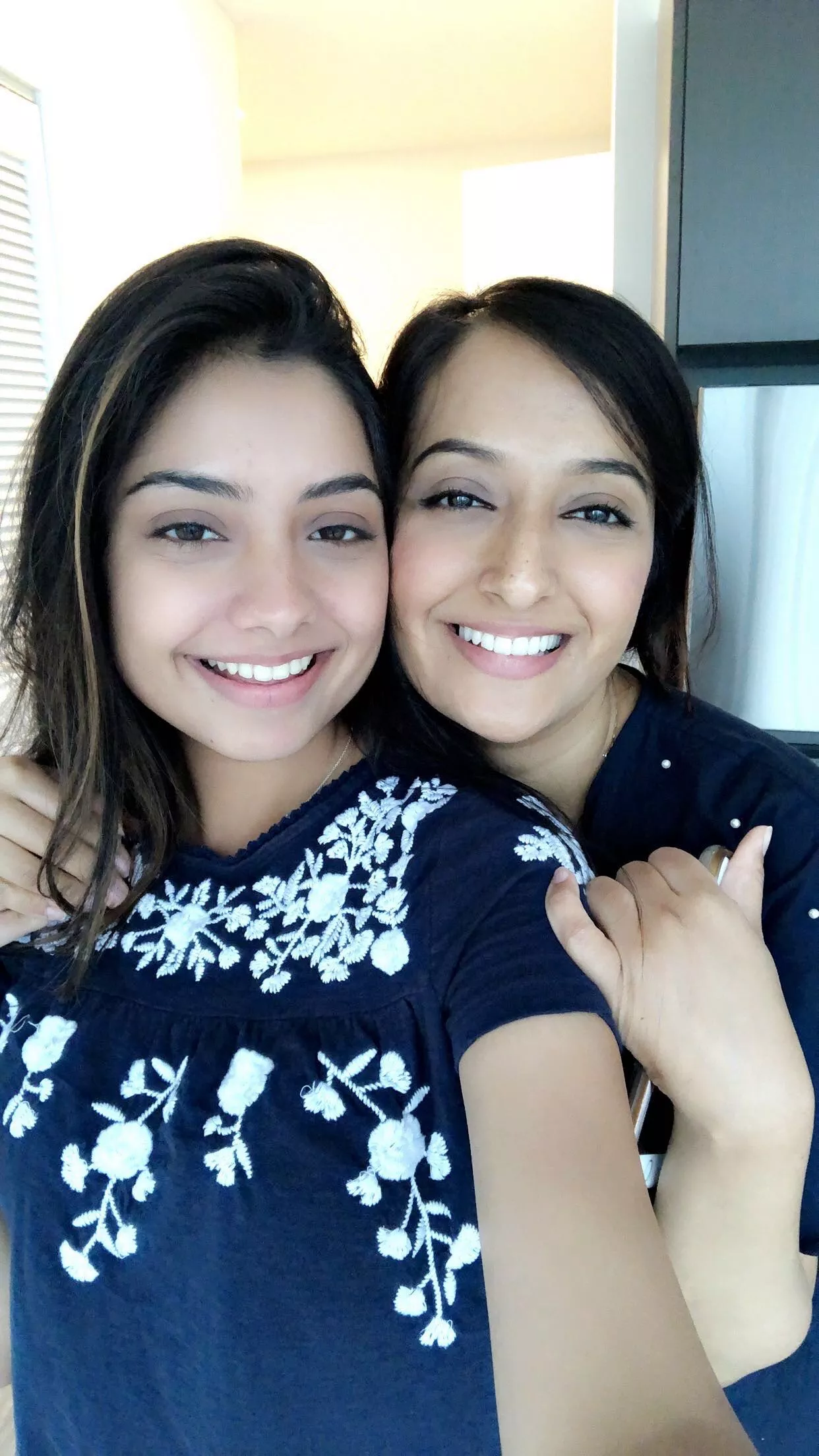 Pakistani sisters - which one?