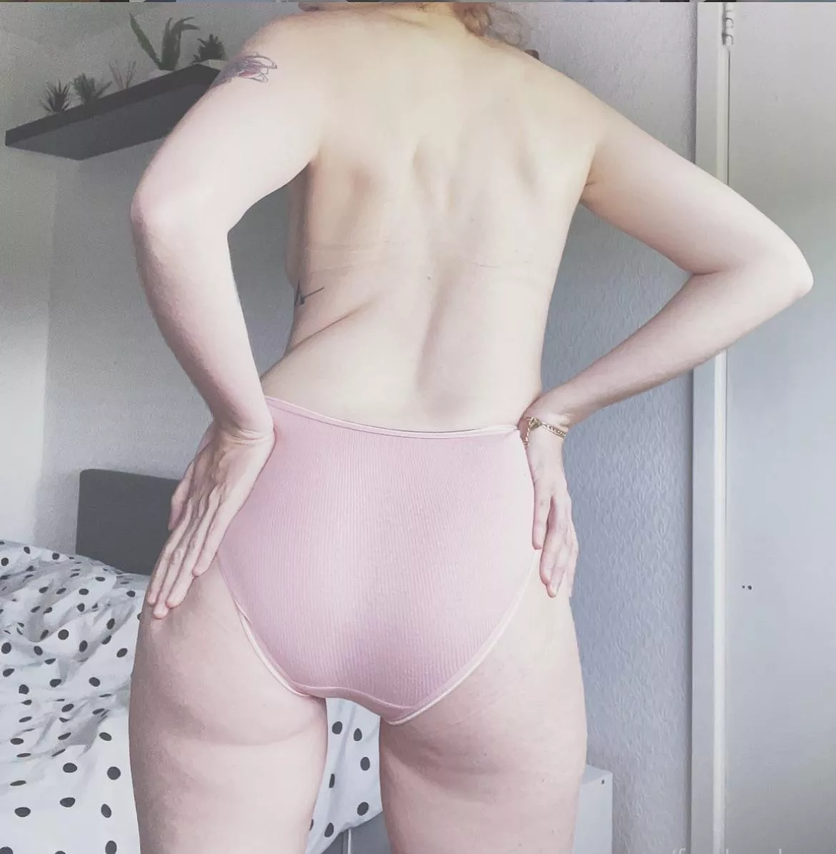 Pale, pink & juicyðŸ‘