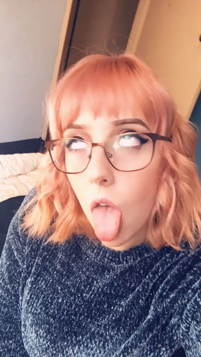 Peach hair ahegao [oc]