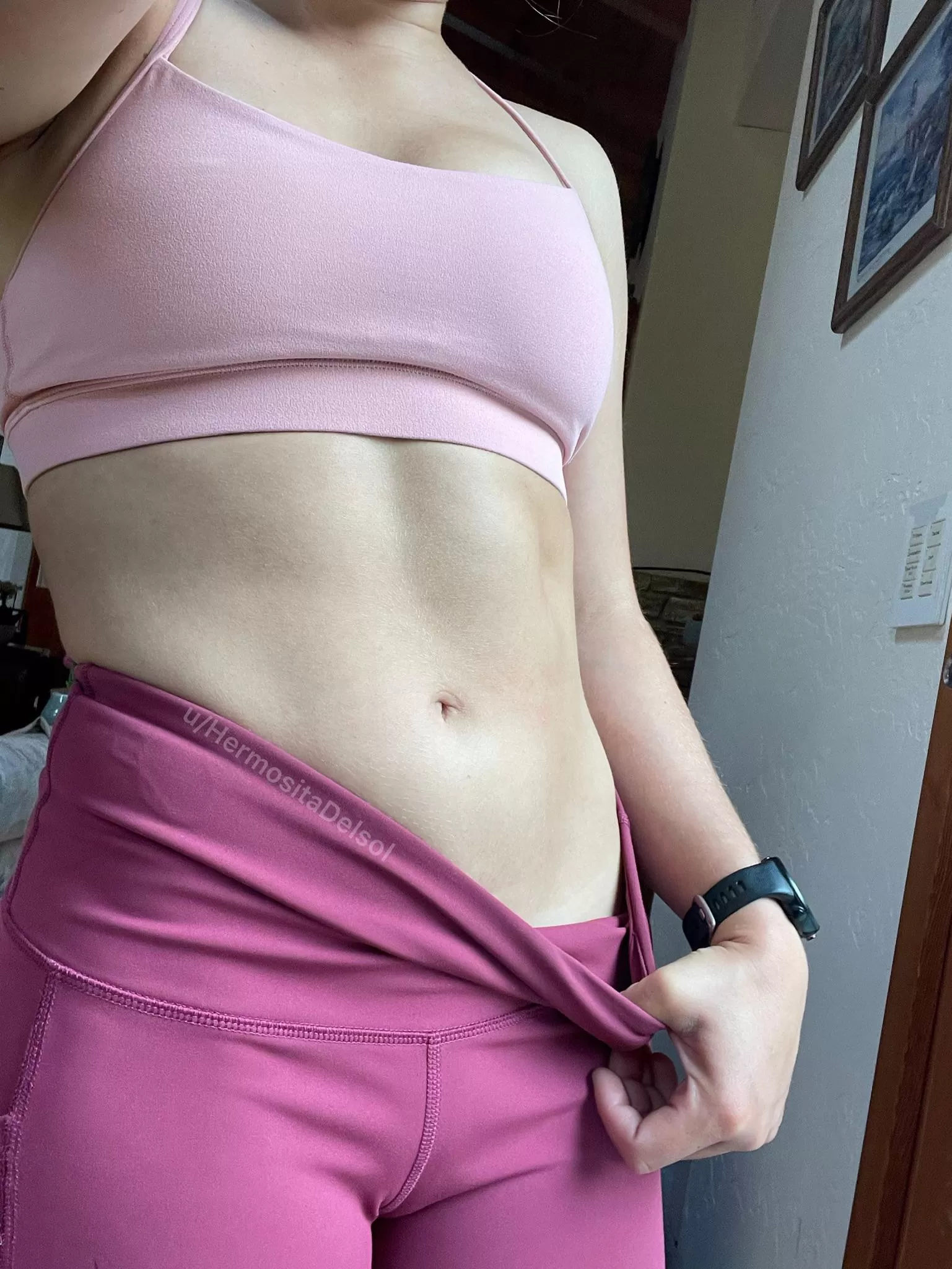 Peel off my cute gym fit