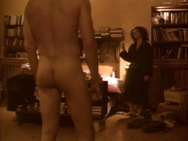 Peter Outerbridge, actor naked in the 1993 film Paris, France.