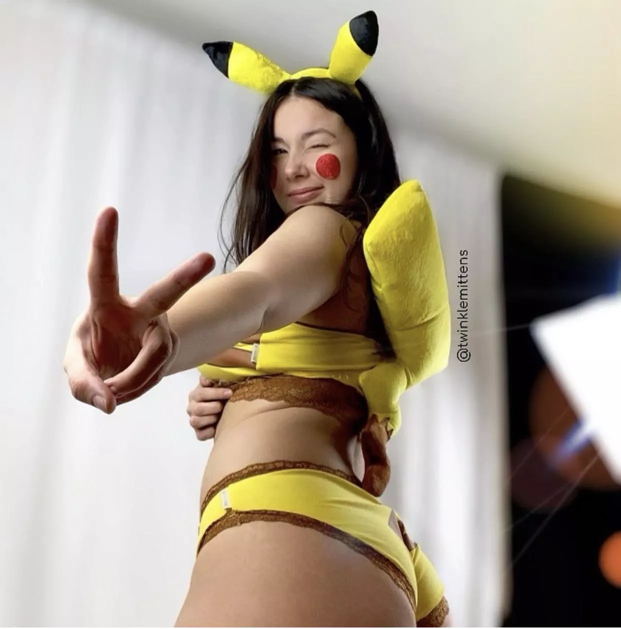 Pikachu Outfit (TwinkleMittens)