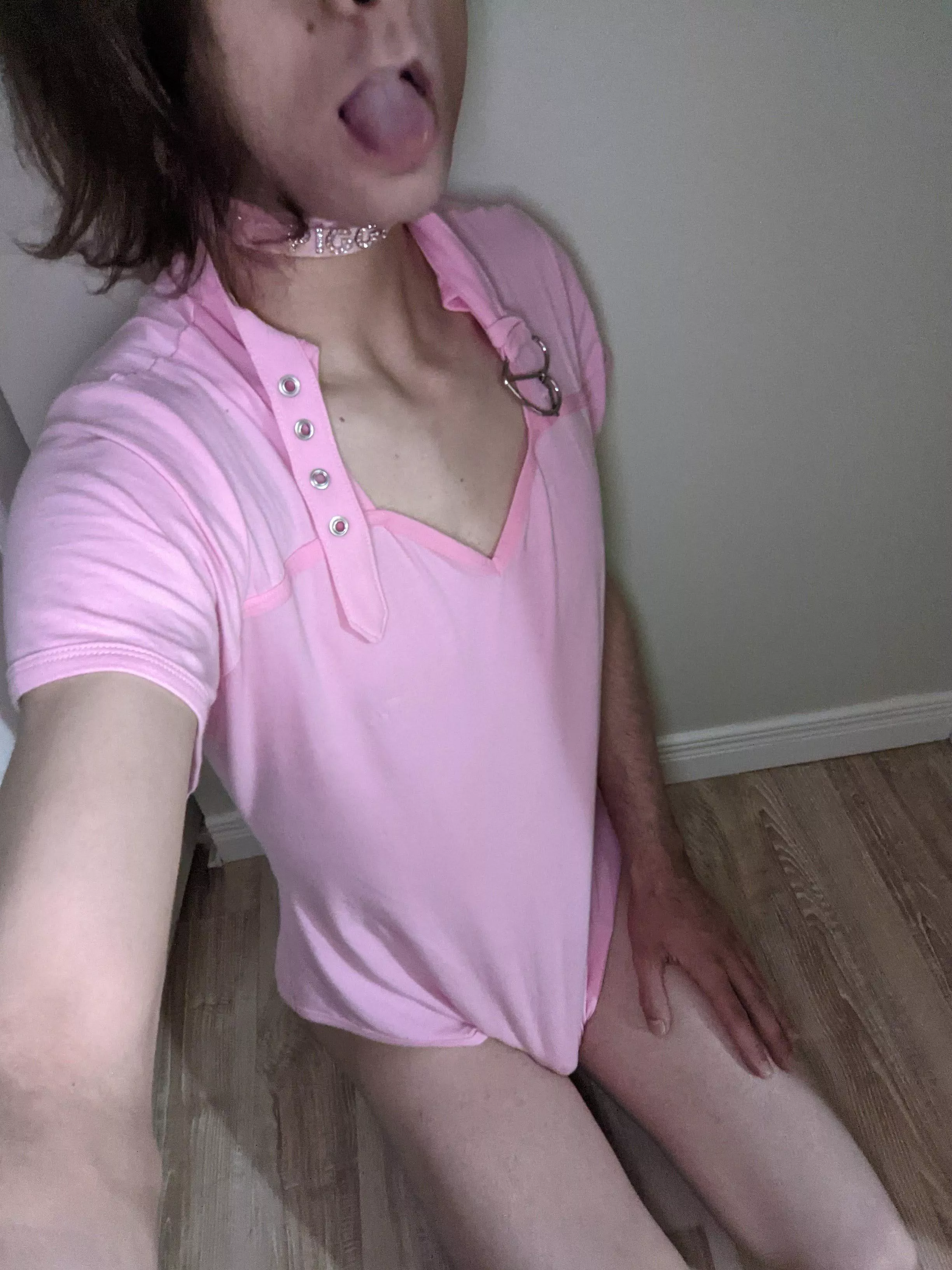 Pm me I am a pathetic sissy piggy ðŸ· oink oink