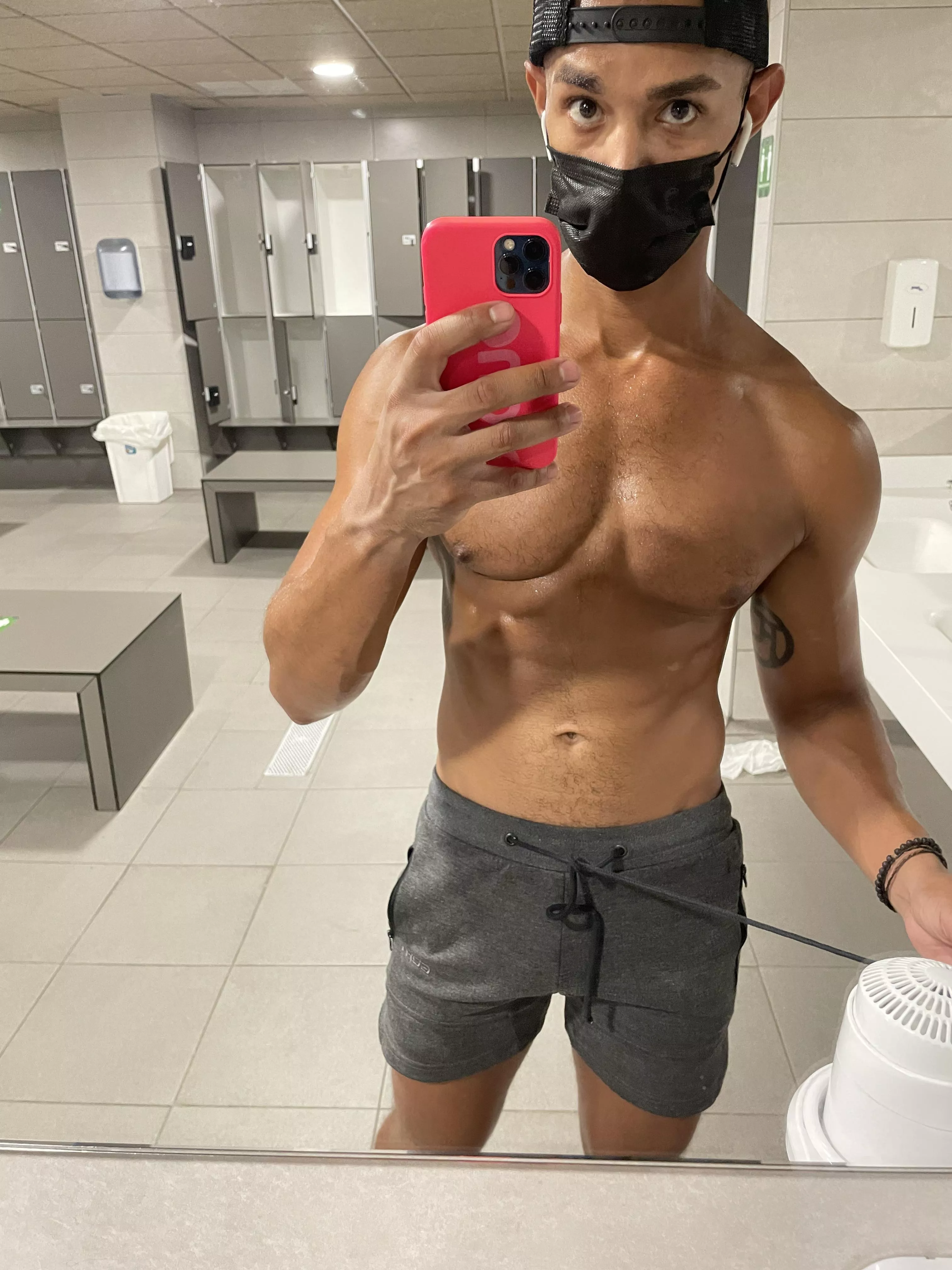 Post pump selfie