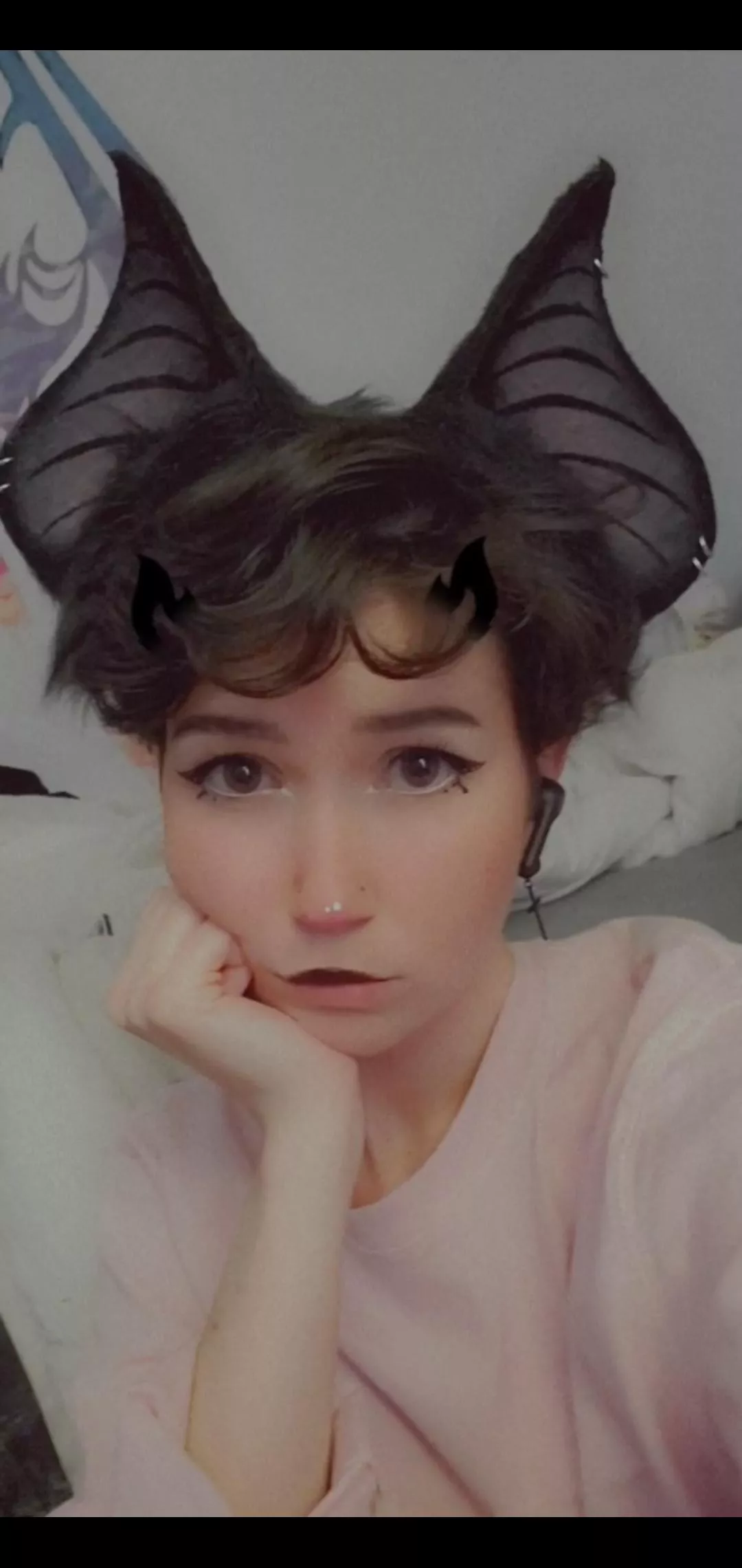 Pouty baby bat 🖤🦇