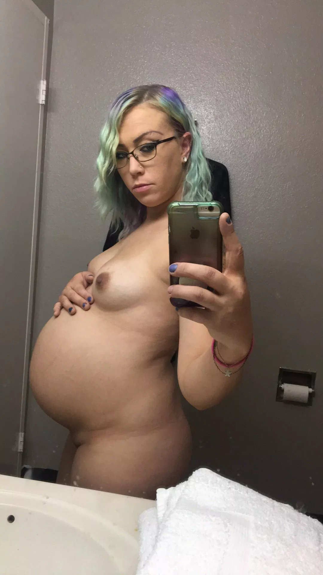 Preggo Dropbox for sale along with tons of other content & services! kik @ Alleycat7100