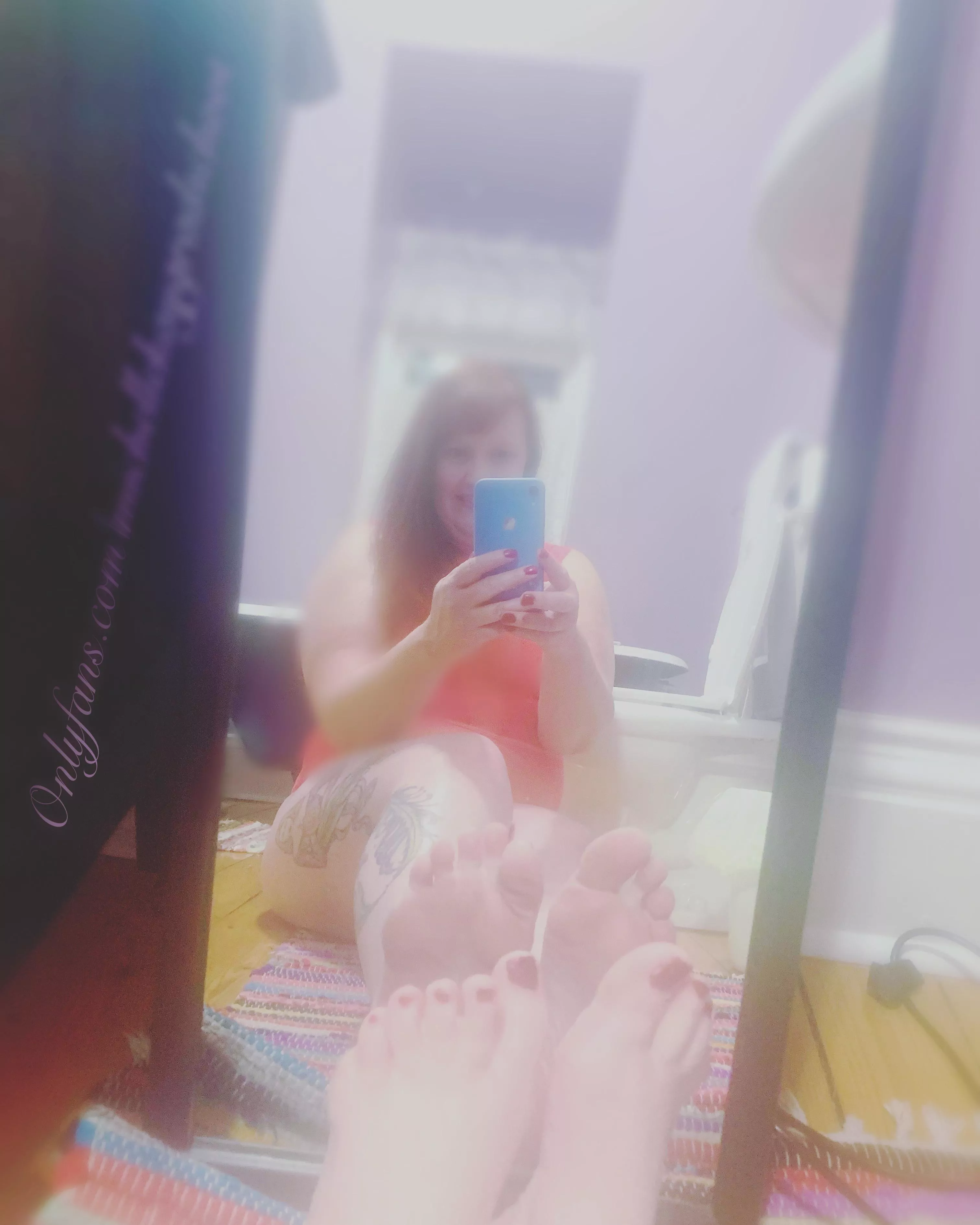 Pretty toes?