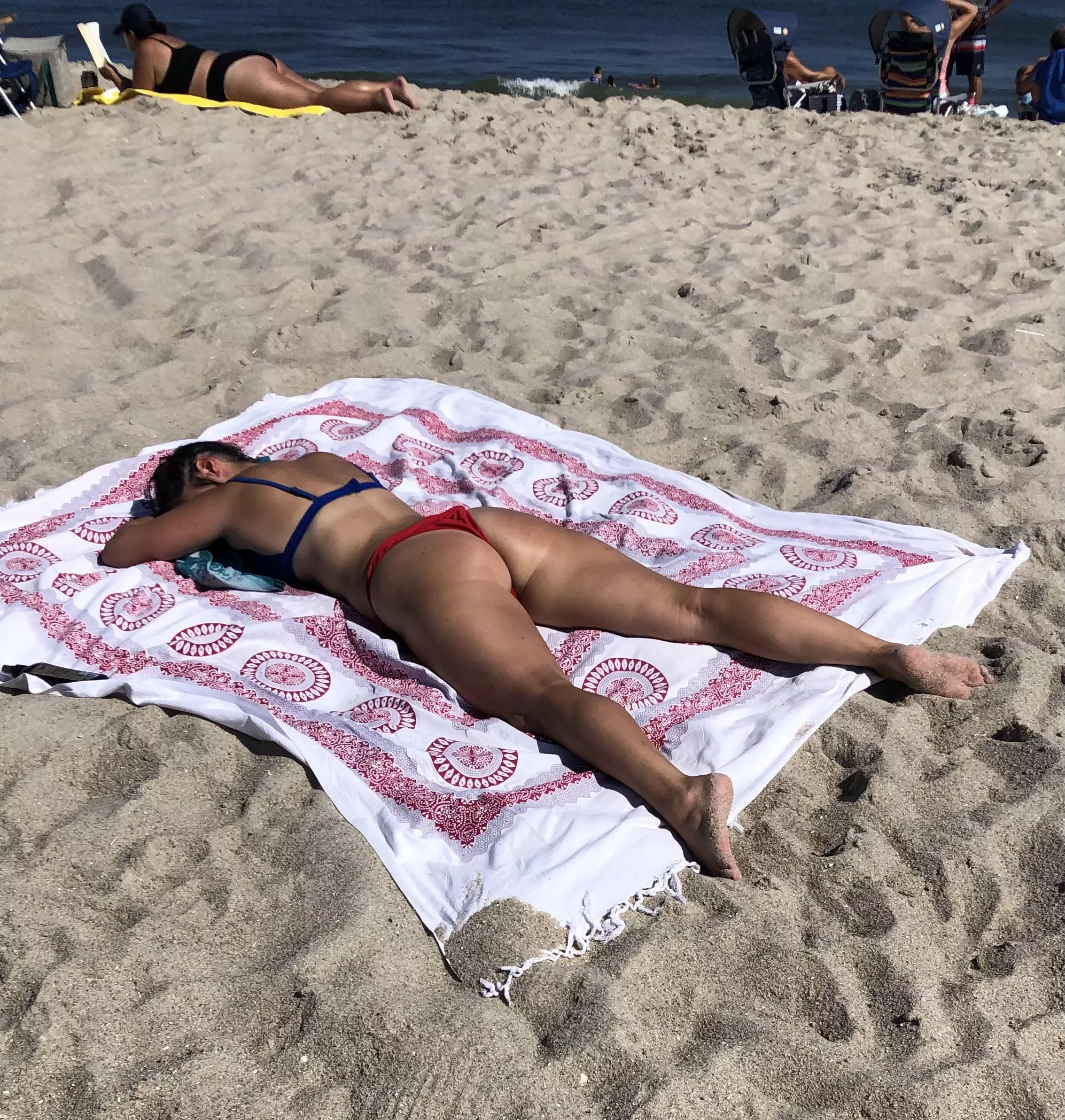 Public beach style