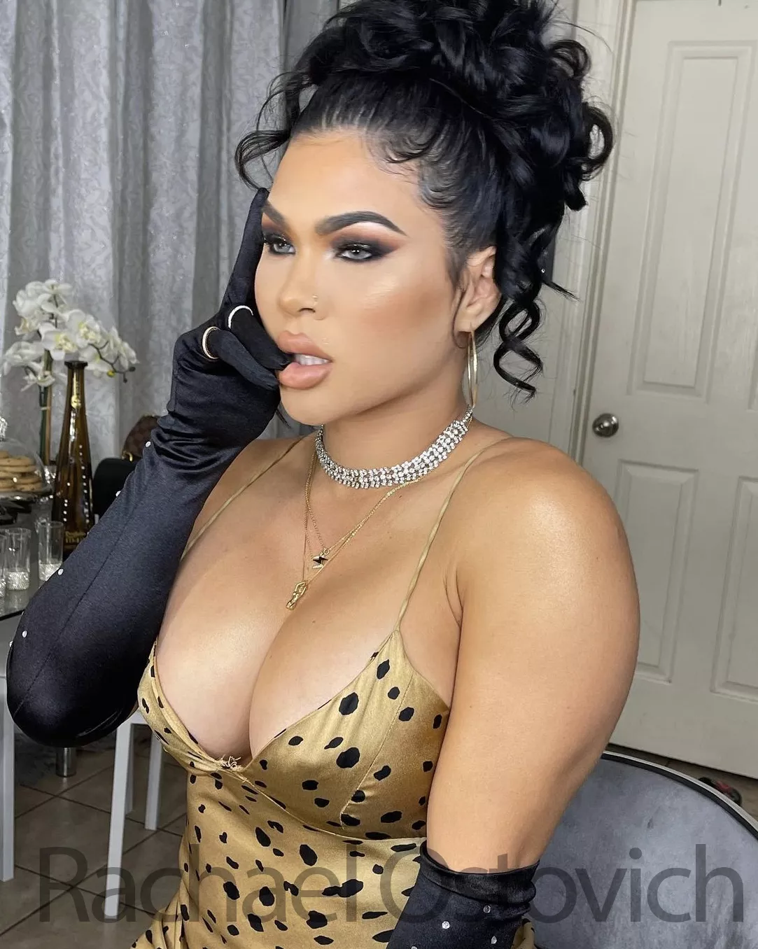 Rachael Ostovich 24/7