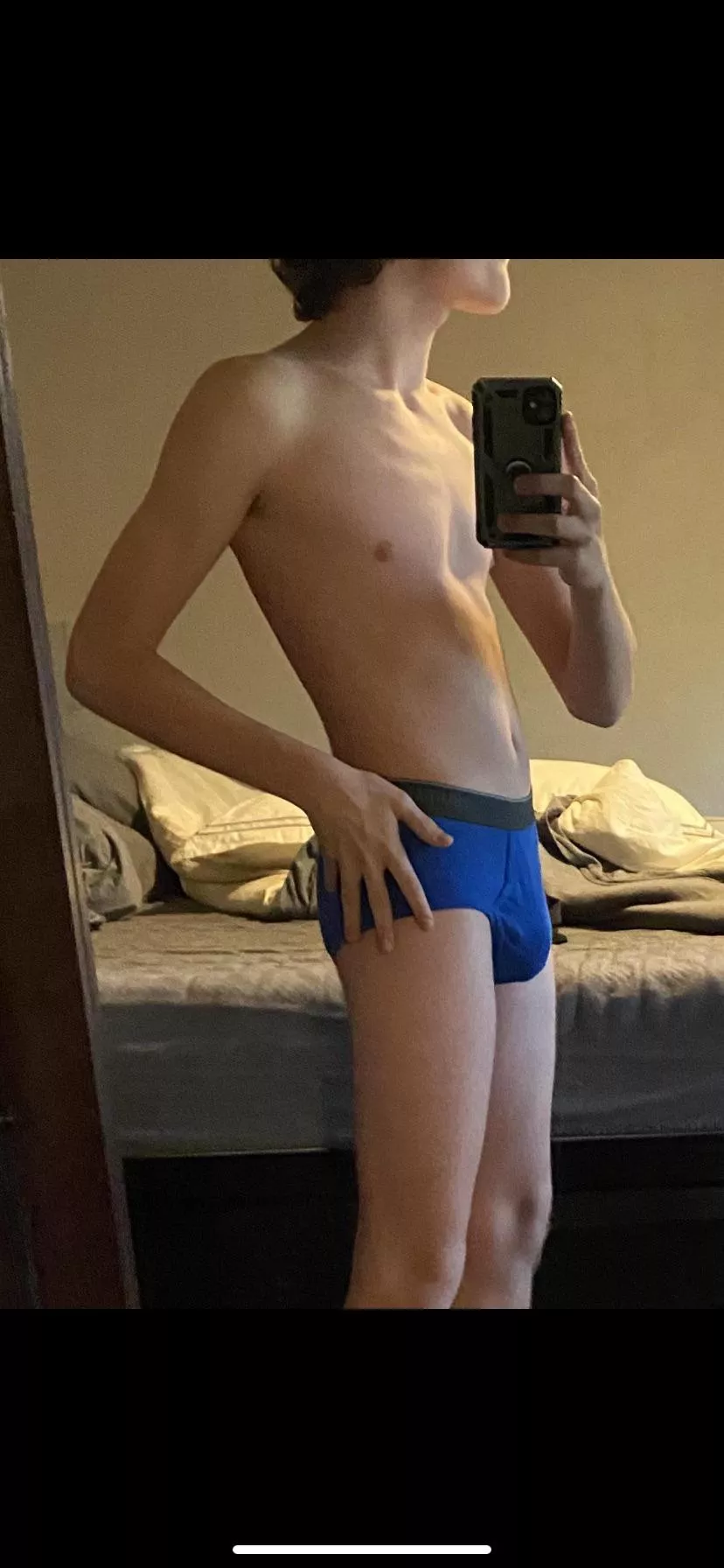 Rate my twink bulge??