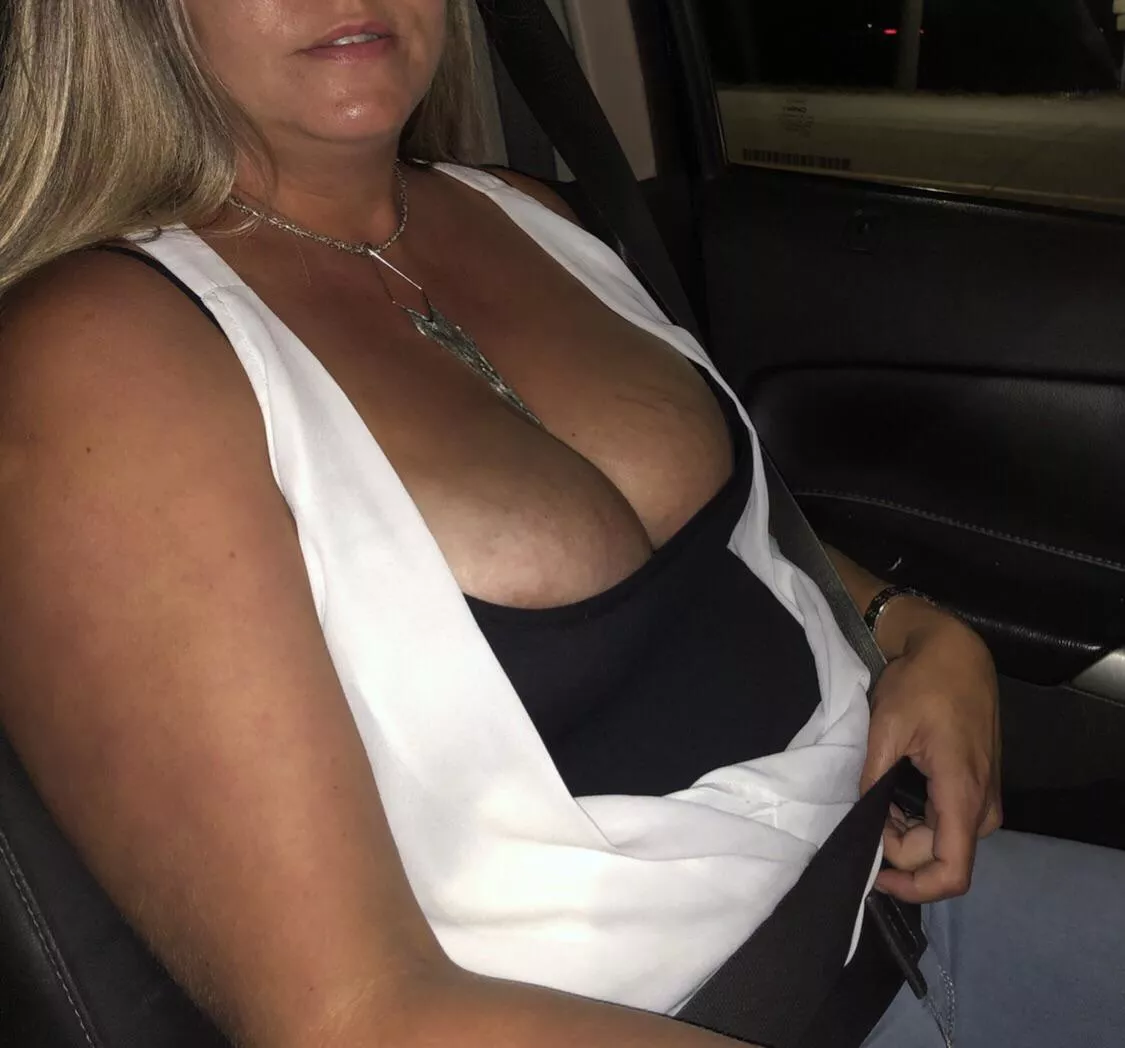 Road trips are more fun with cleavage ðŸ˜‰