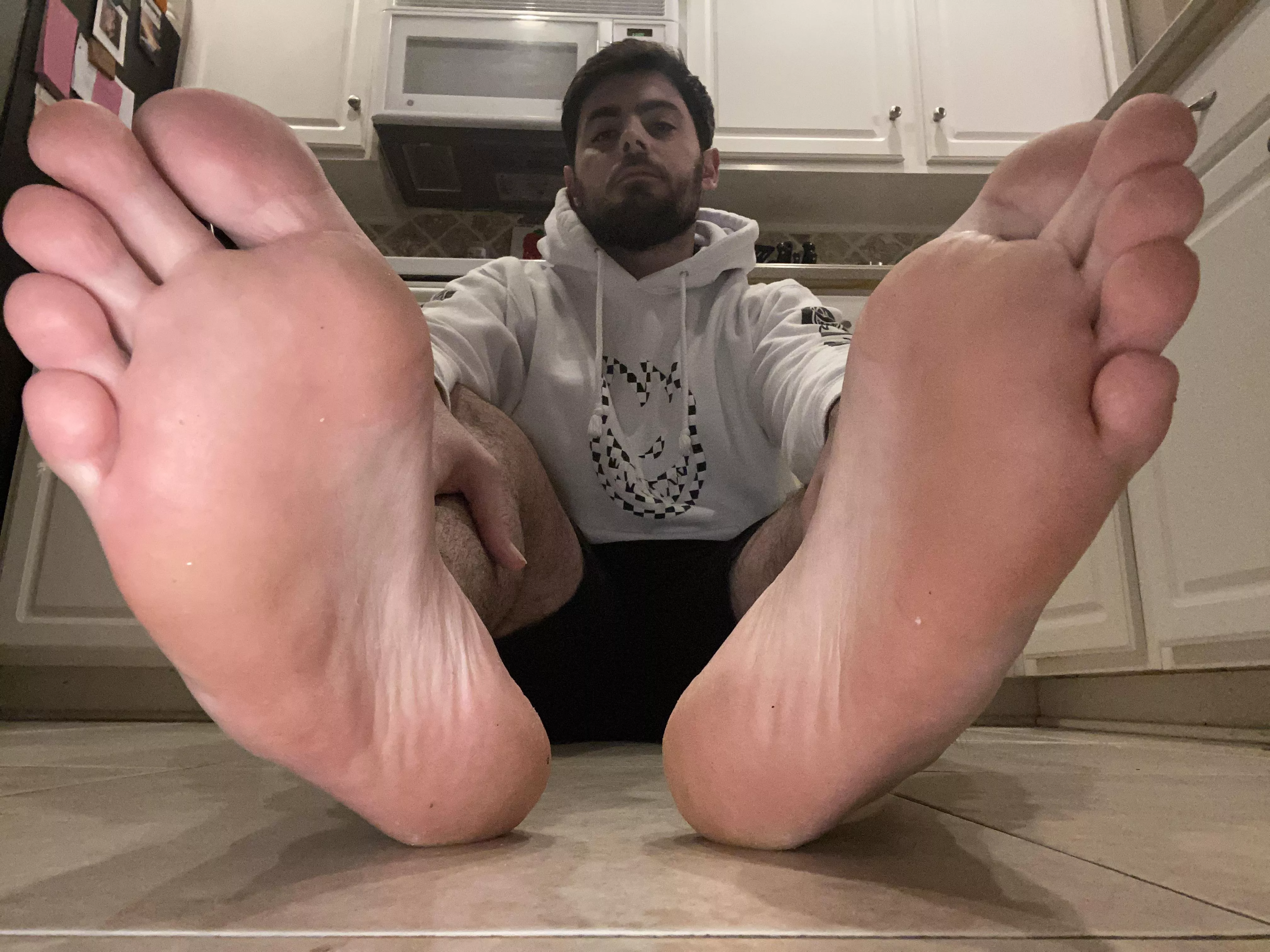 Rub my bare feet 😏