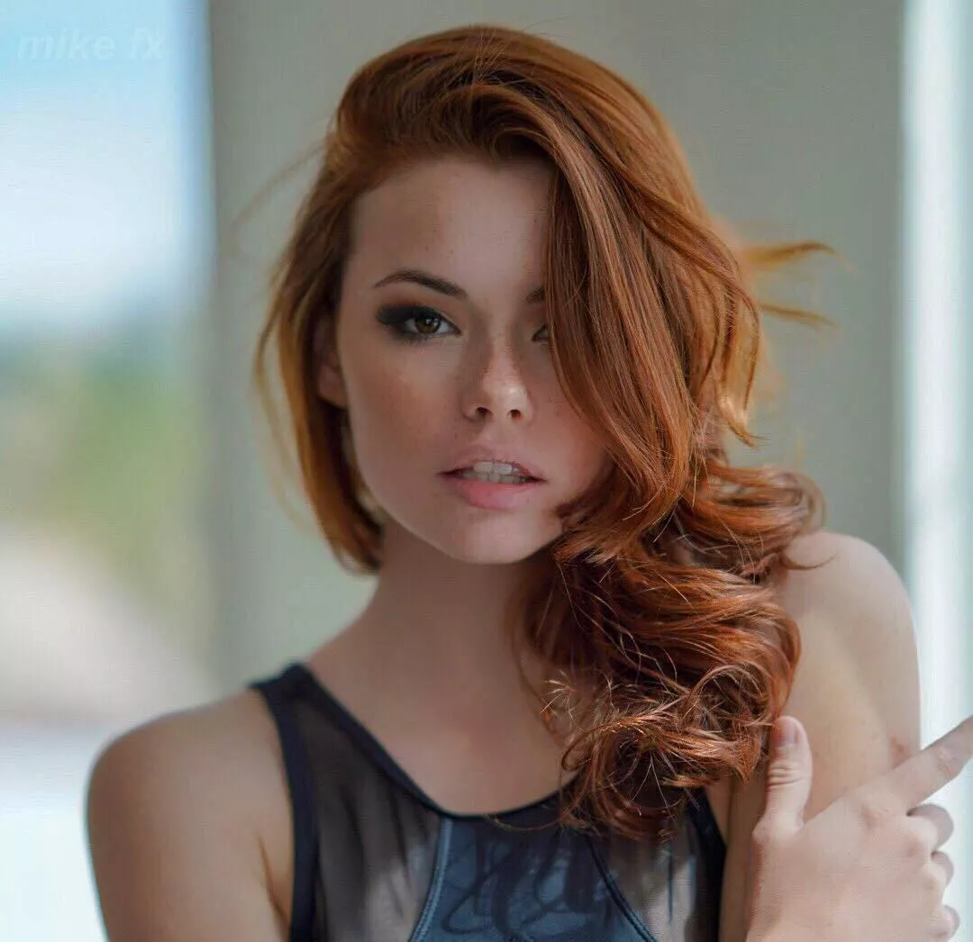 Sabrina Lynn