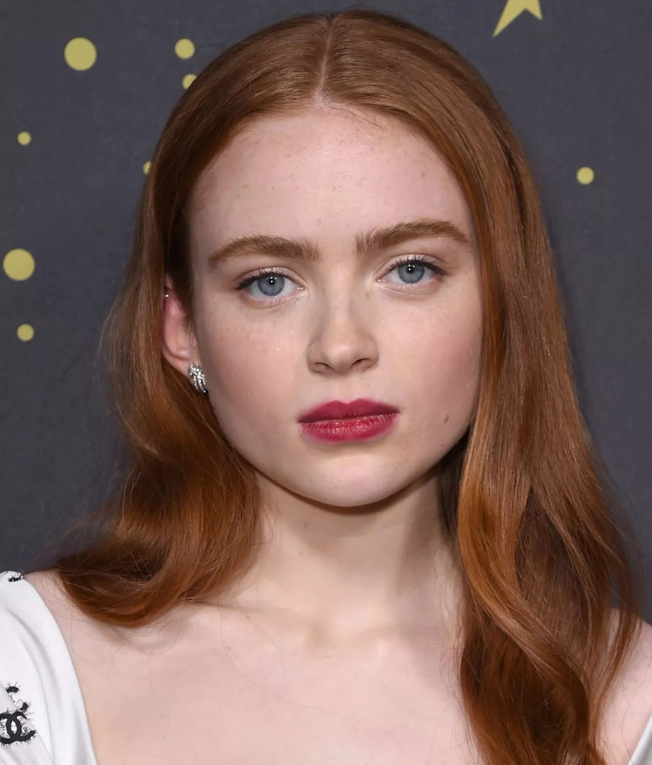 Sadie Sink has a pretty face (11/05/2021)