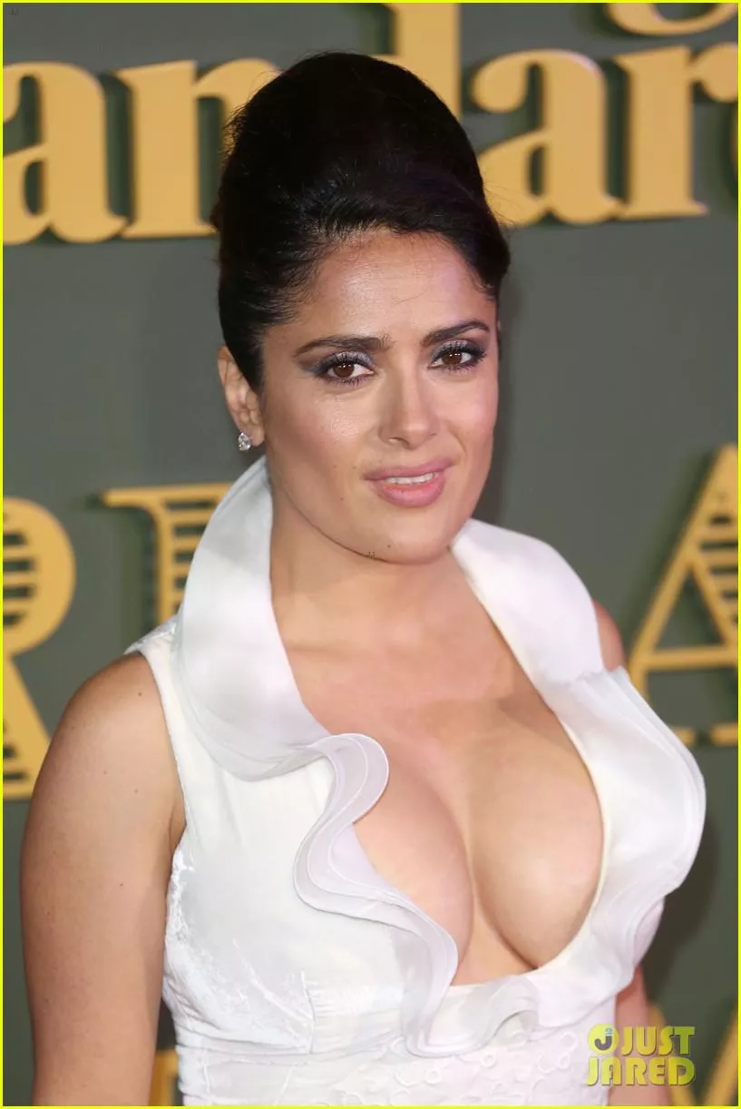 Salma Hayek giving a glorious view.