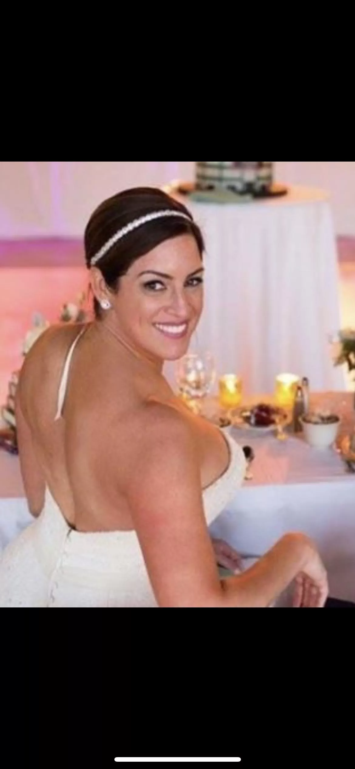 Sarah Spain’s big jugs from behind