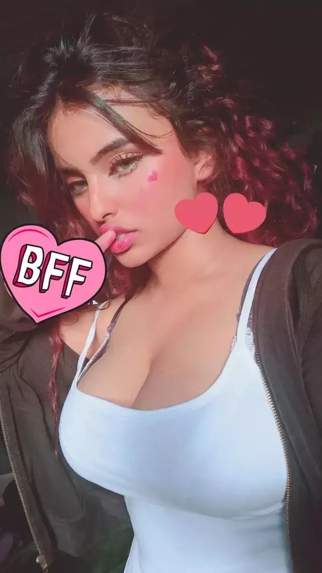 Saudi tits are incredibly big