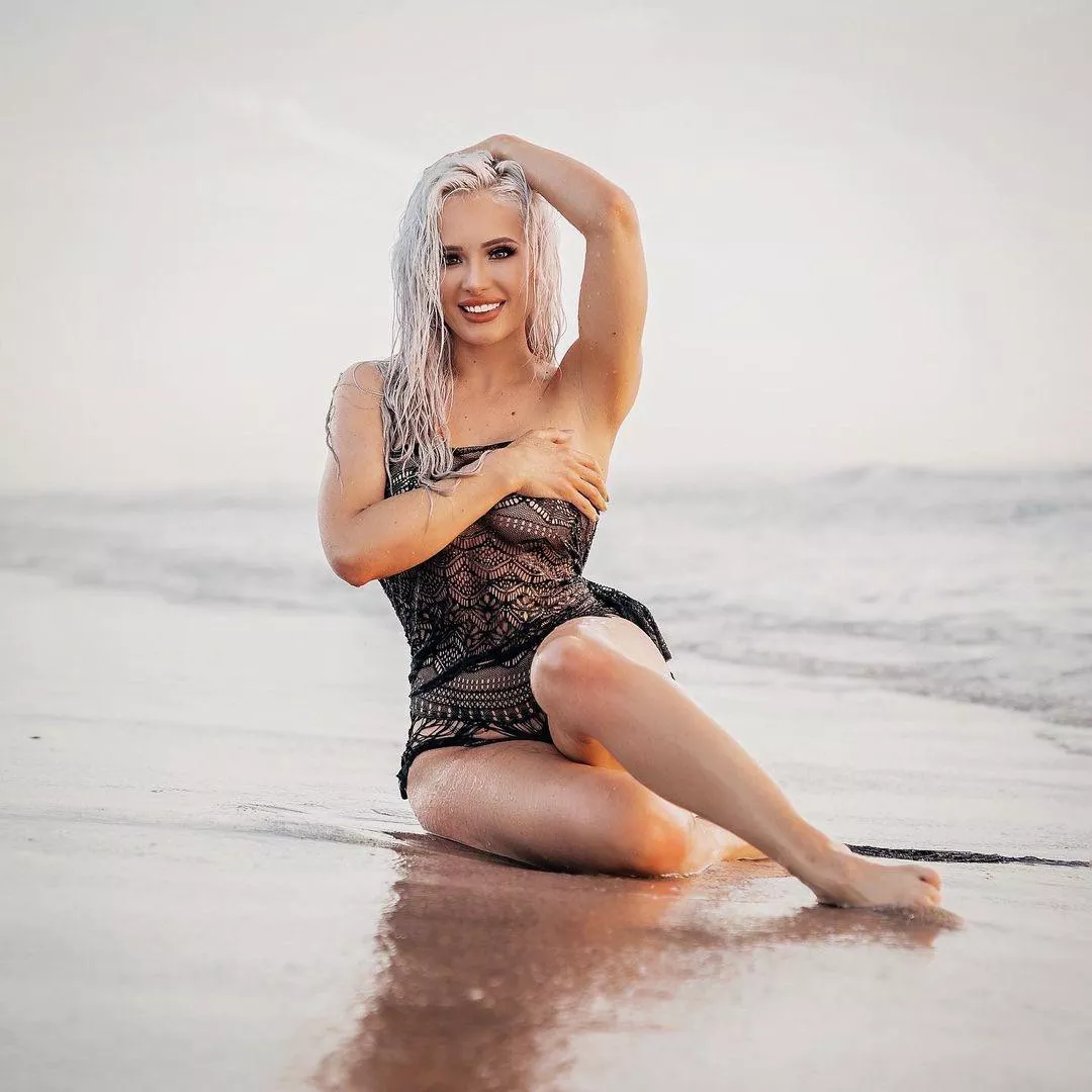 Scarlett Bordeaux