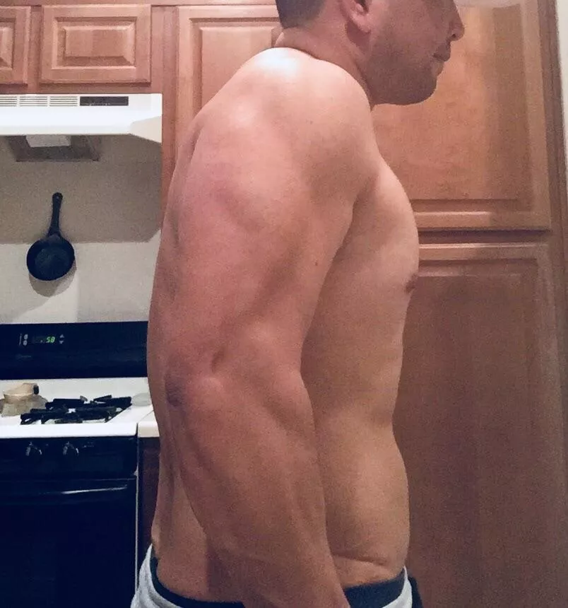 [Self] in the kitchen ready to make you breakfast