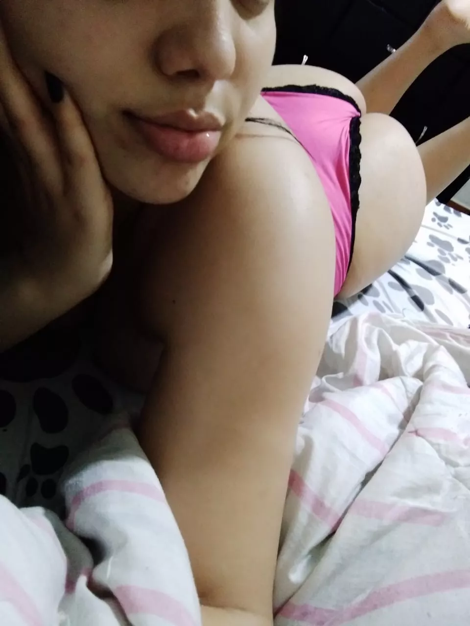 [Selling] (20) years old [F] ðŸ˜½ latina girl looking for my serius daddy â™¦ï¸ ( personal pics and vids ðŸ“¸, sext with live pics and vidsðŸ and sex tapes â¯ï¸, Lesbian content ðŸ˜› drop box ðŸŽ Kik: prettyasszhandra Snapchat: Keri_mendo I no bite