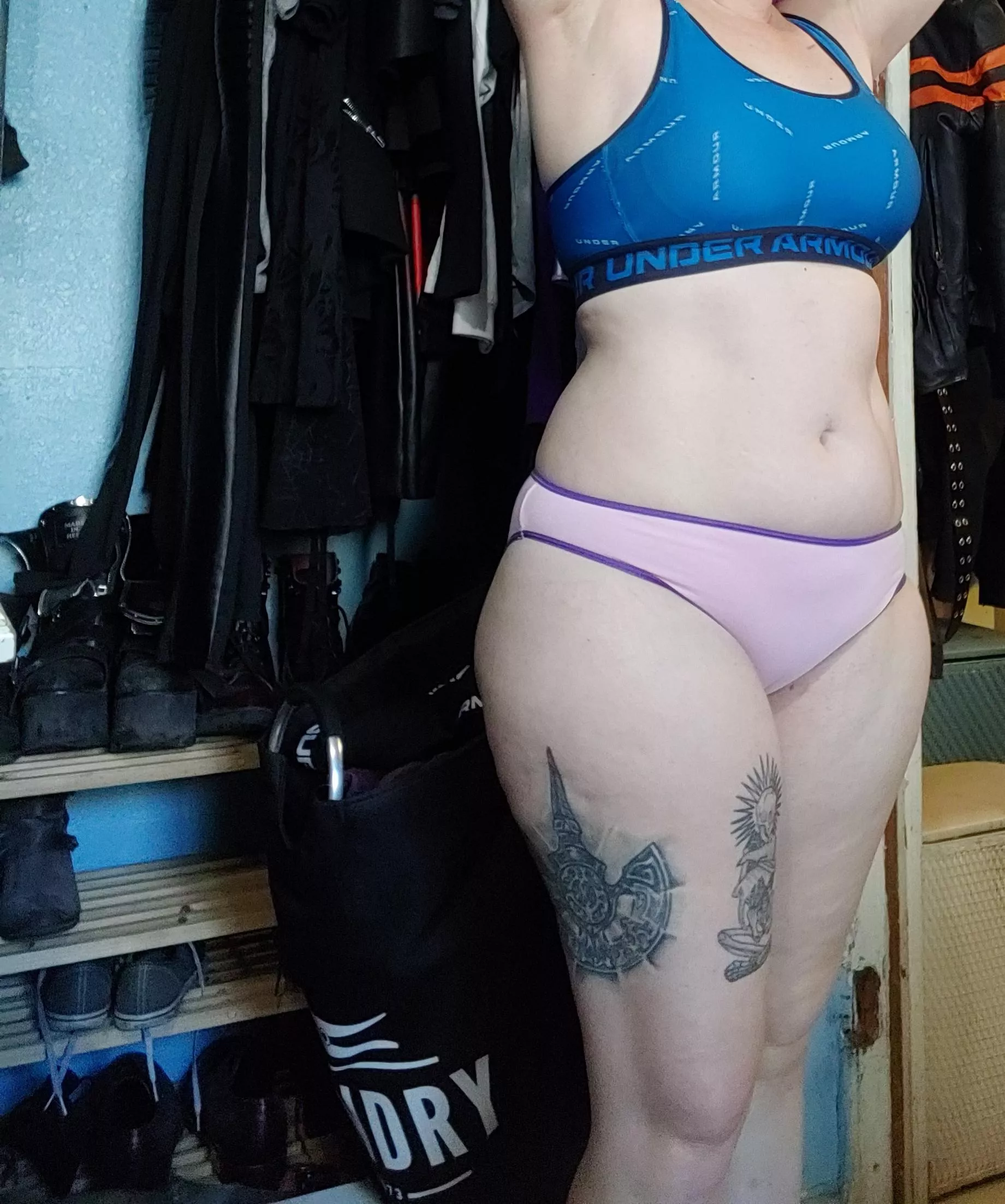 [SELLING] See me today for used undies starting at $35. 🍑 Fet friendly add ons available 😈 Also offering [SEXT] [RATE] [JOI] [SPH], other humiliation, etc until 6 PM MST 😘🦇