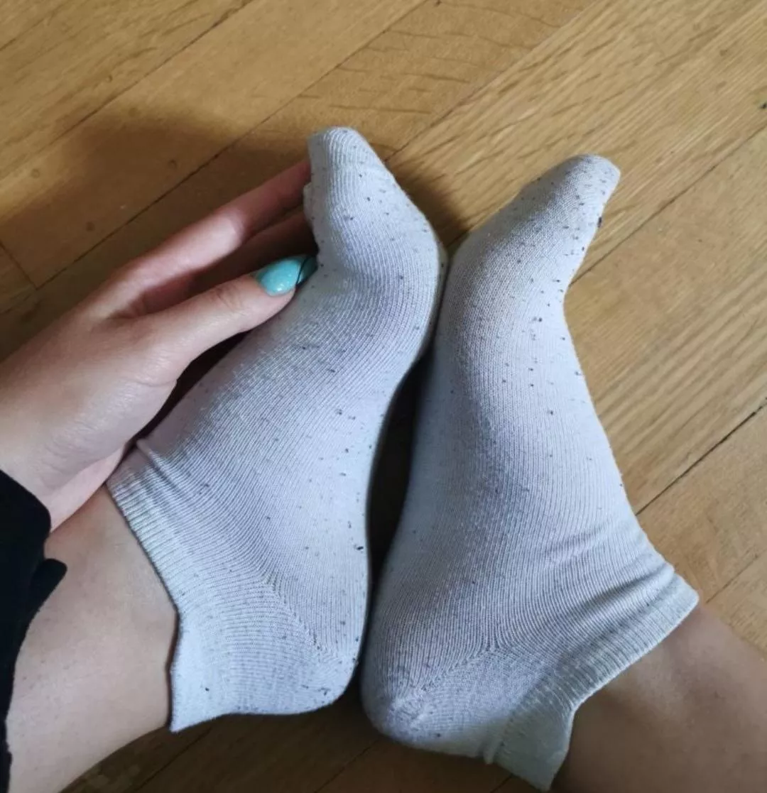 [selling] university student selling my smelly gym socks 😏 48 hour wear including 2 workouts. $20 CAD ($15 USD)