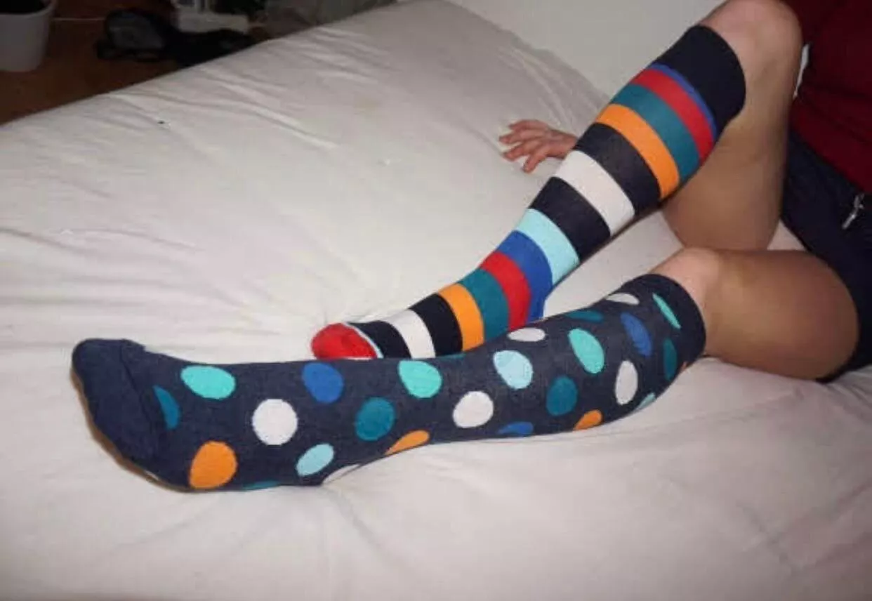 [Selling] working on 4 day wear so far ðŸ¥°ðŸ’• Between work, college classes, and my workout these socks will give you a run for your money ðŸ˜ kik: haileyluvsyoubb