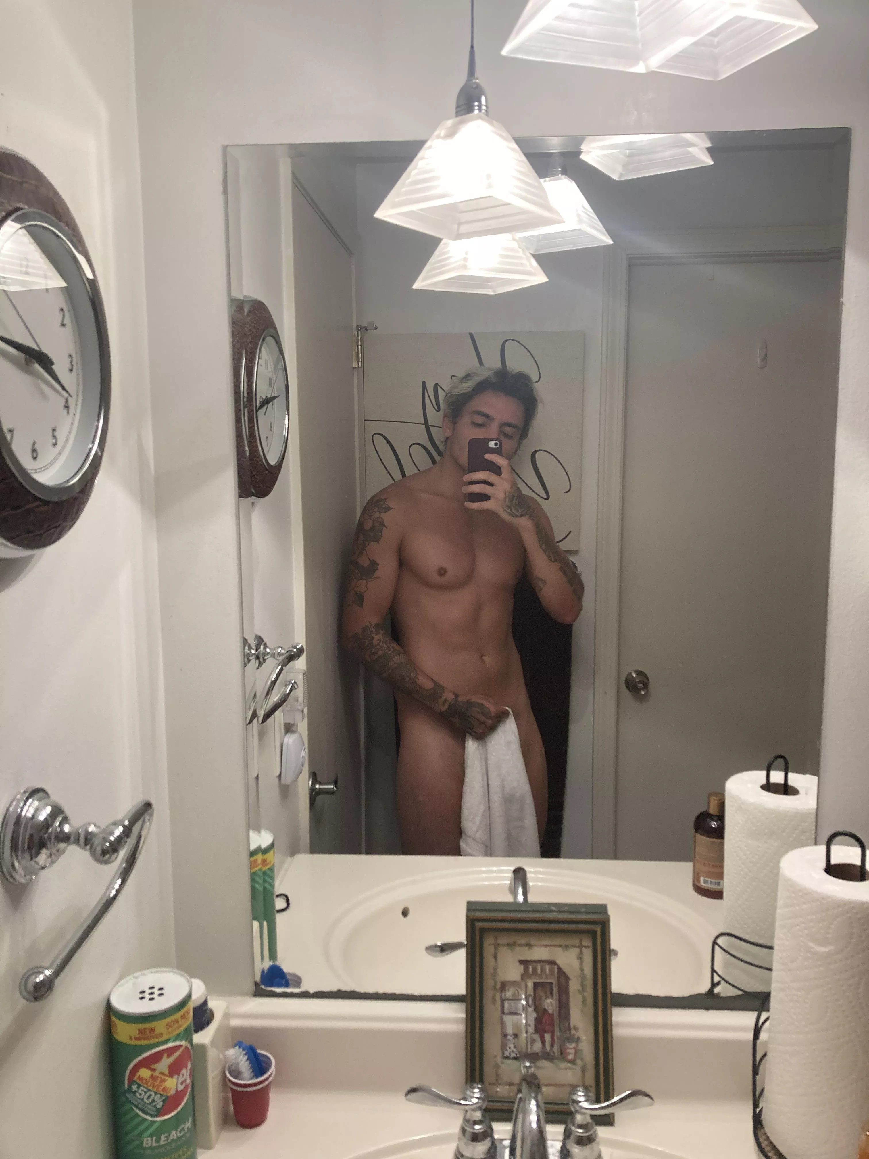 Sending full body nudes to everyone that upvotes this ðŸ’¦â¬†ï¸