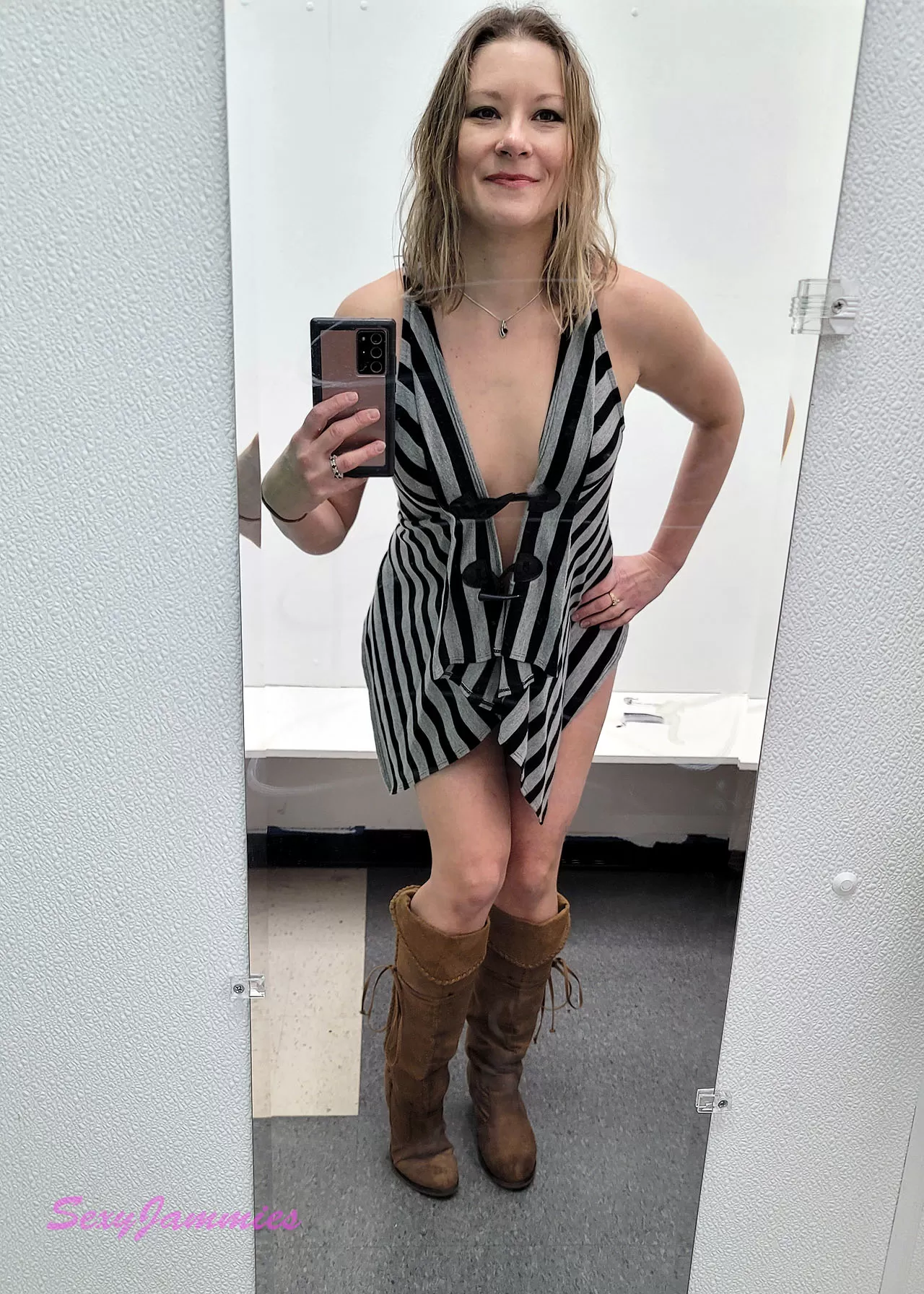 Sexy boots with a sexy top. Is there anything better?