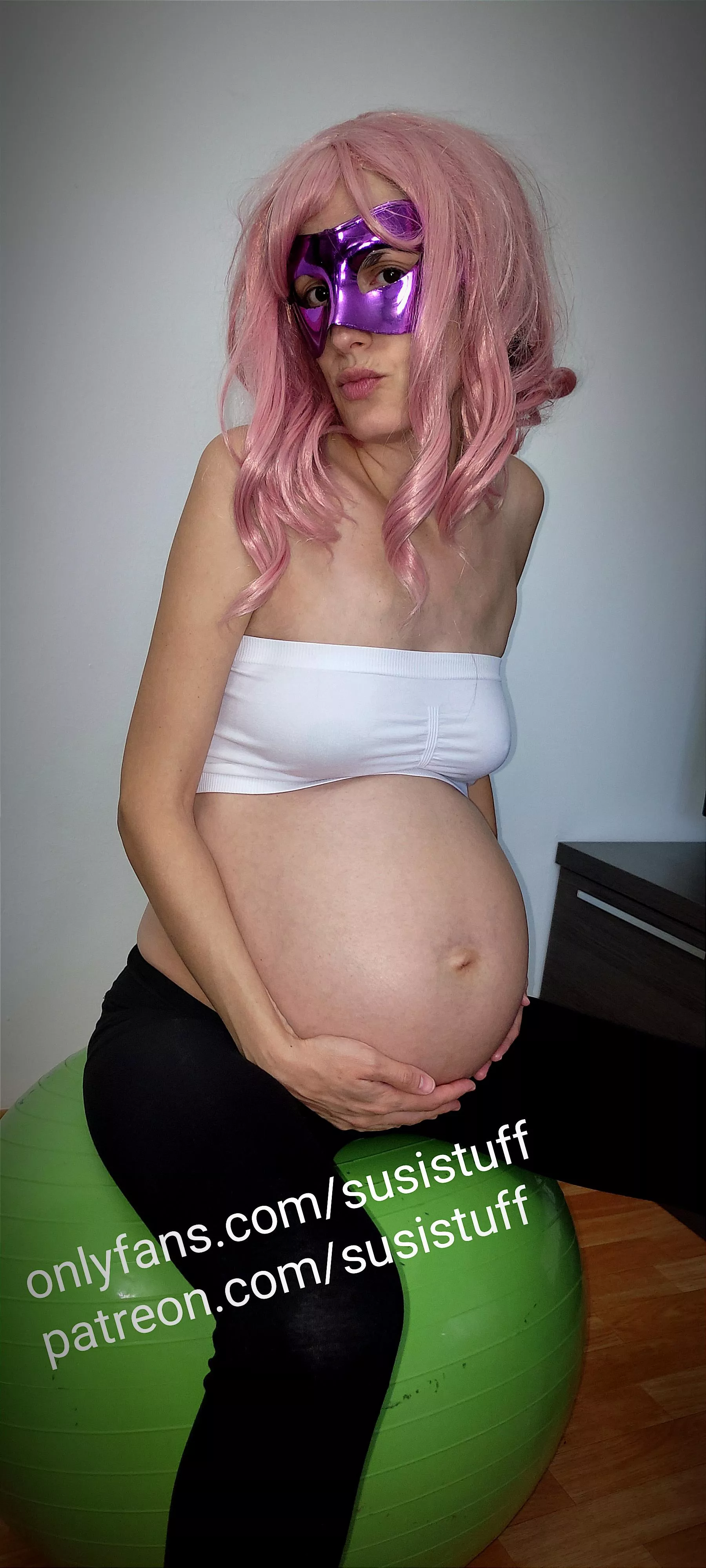 Sexy pregnant