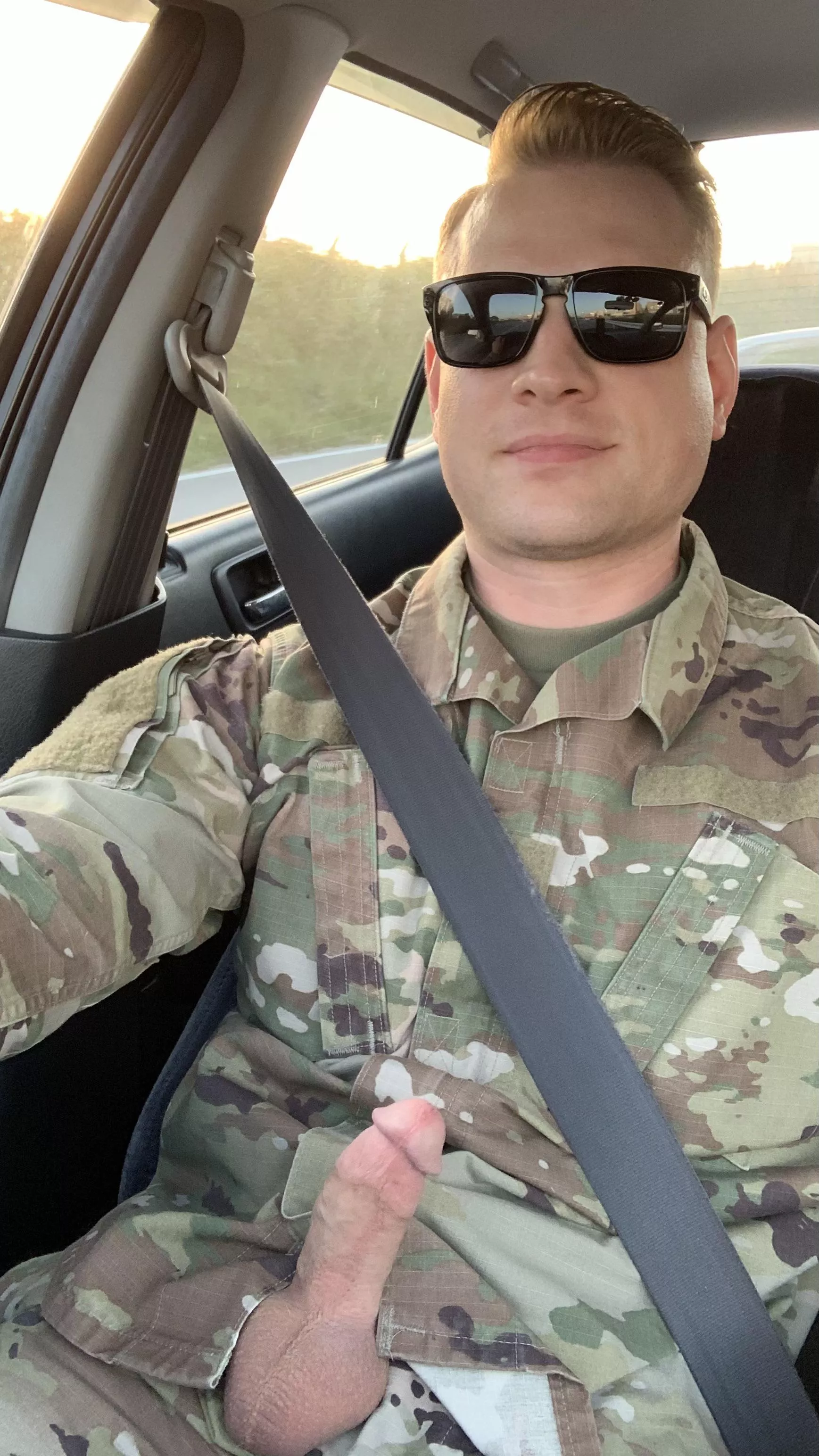 Sgt Schlong ðŸ† cruzin in traffic ðŸš˜ ladies military cock buffet all u can eat ðŸ¤¤