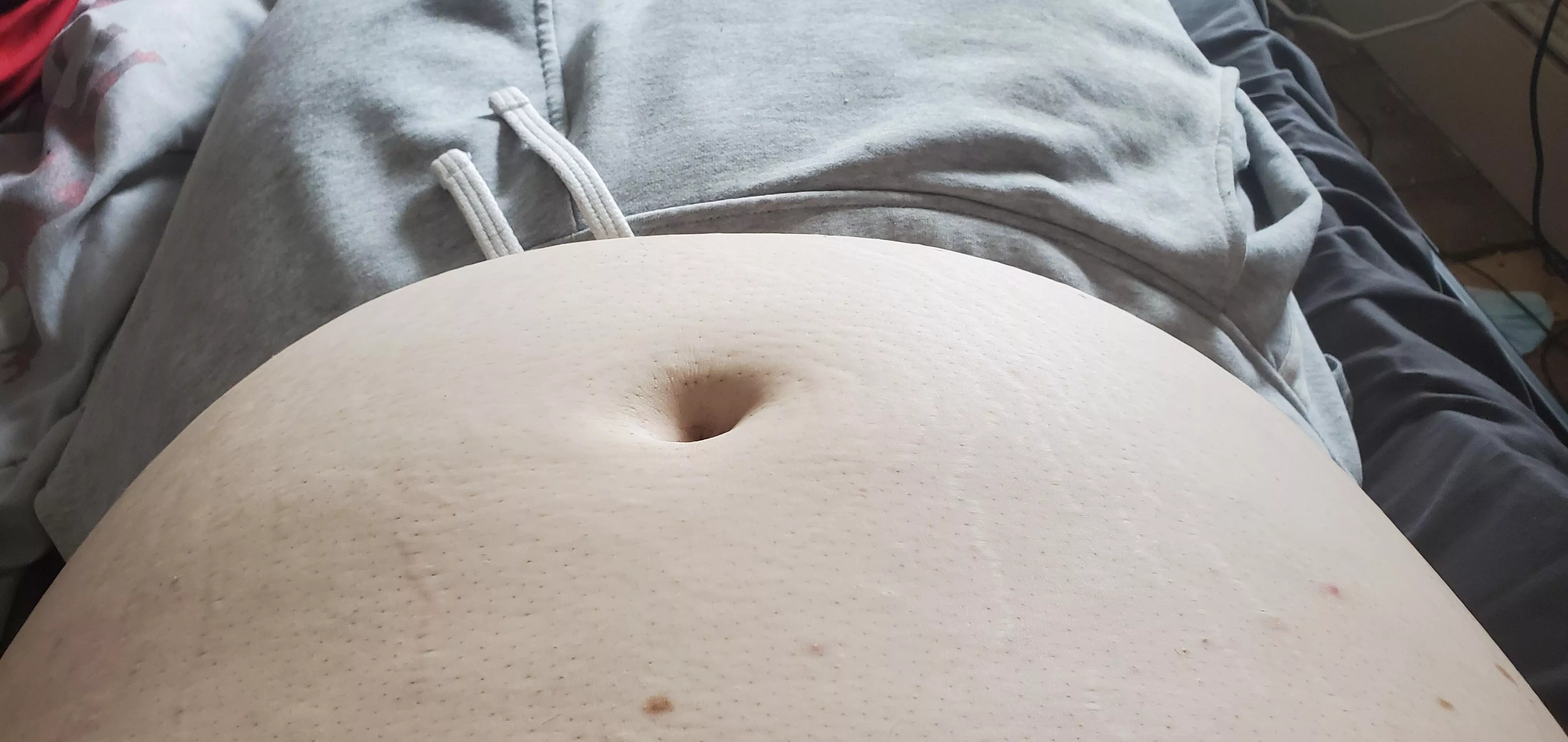 Shaved my belly ^_^