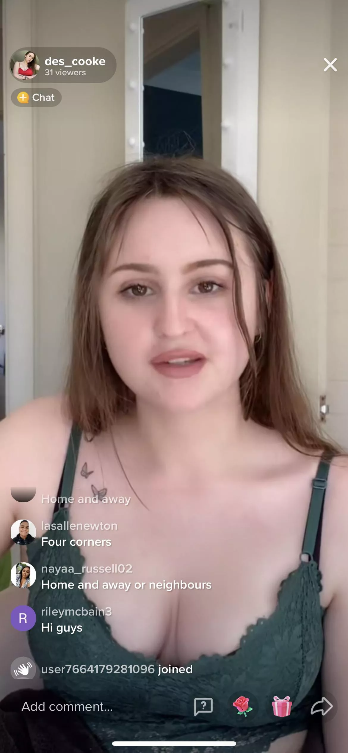 She’s doing something 😈 at 1000 viewers link ⬇️https://vm.tiktok.com/ZSJEMhtx6/