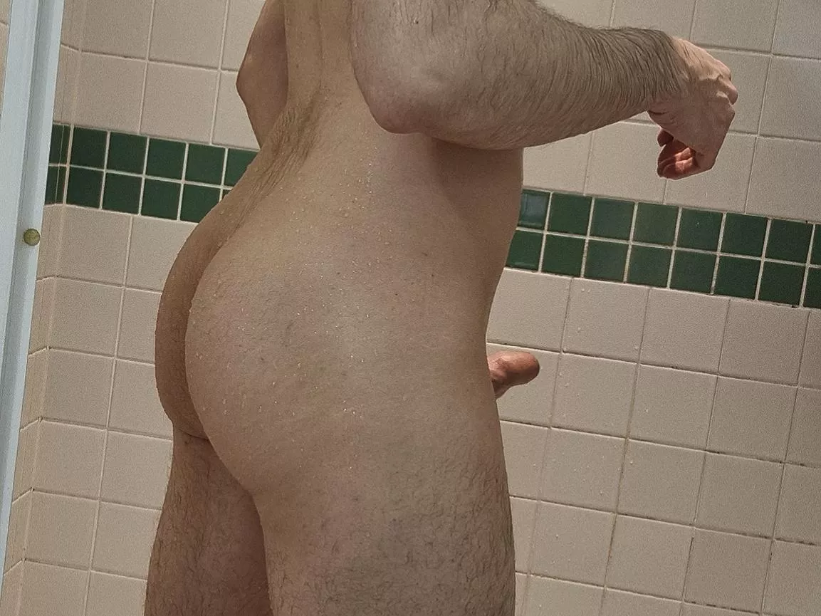 Shower ass