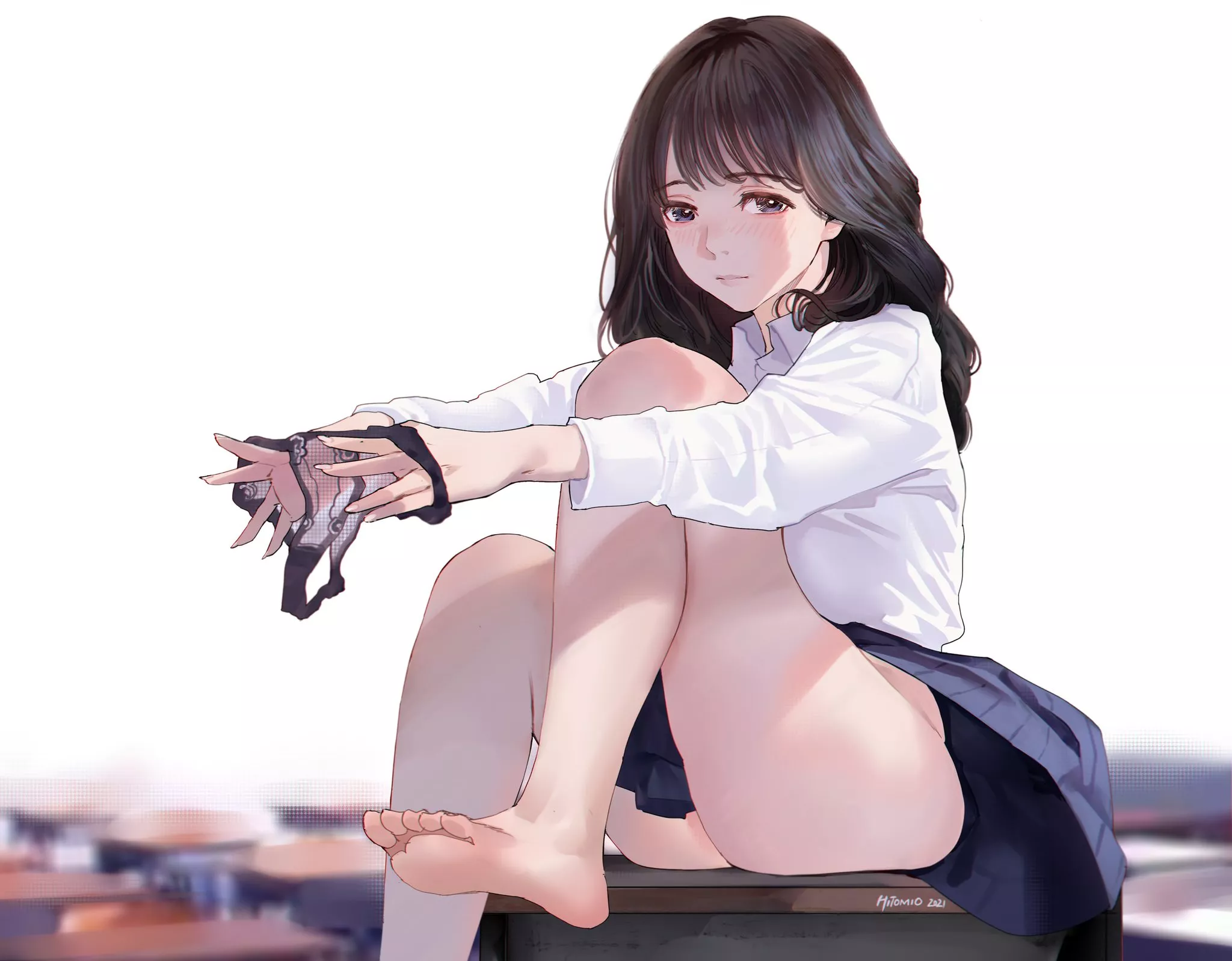 shy to show her majestic thighs