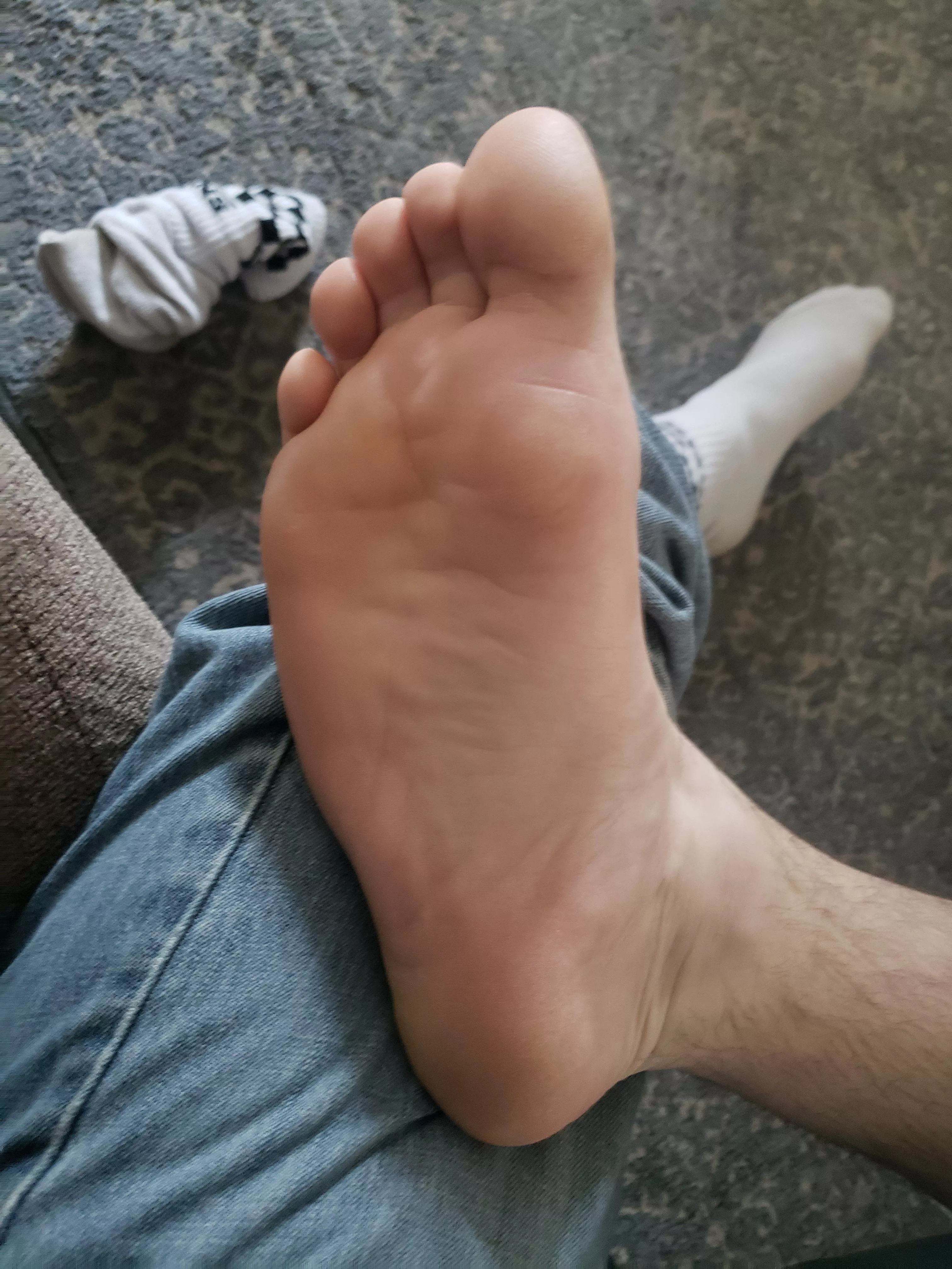 Size 13 bare soles. Pms always open 😉