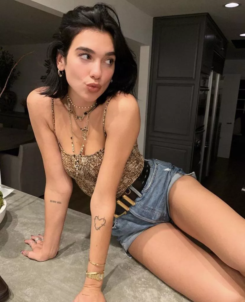 So horny for Dua Lipa right now! Can any buds please help drain me to her?