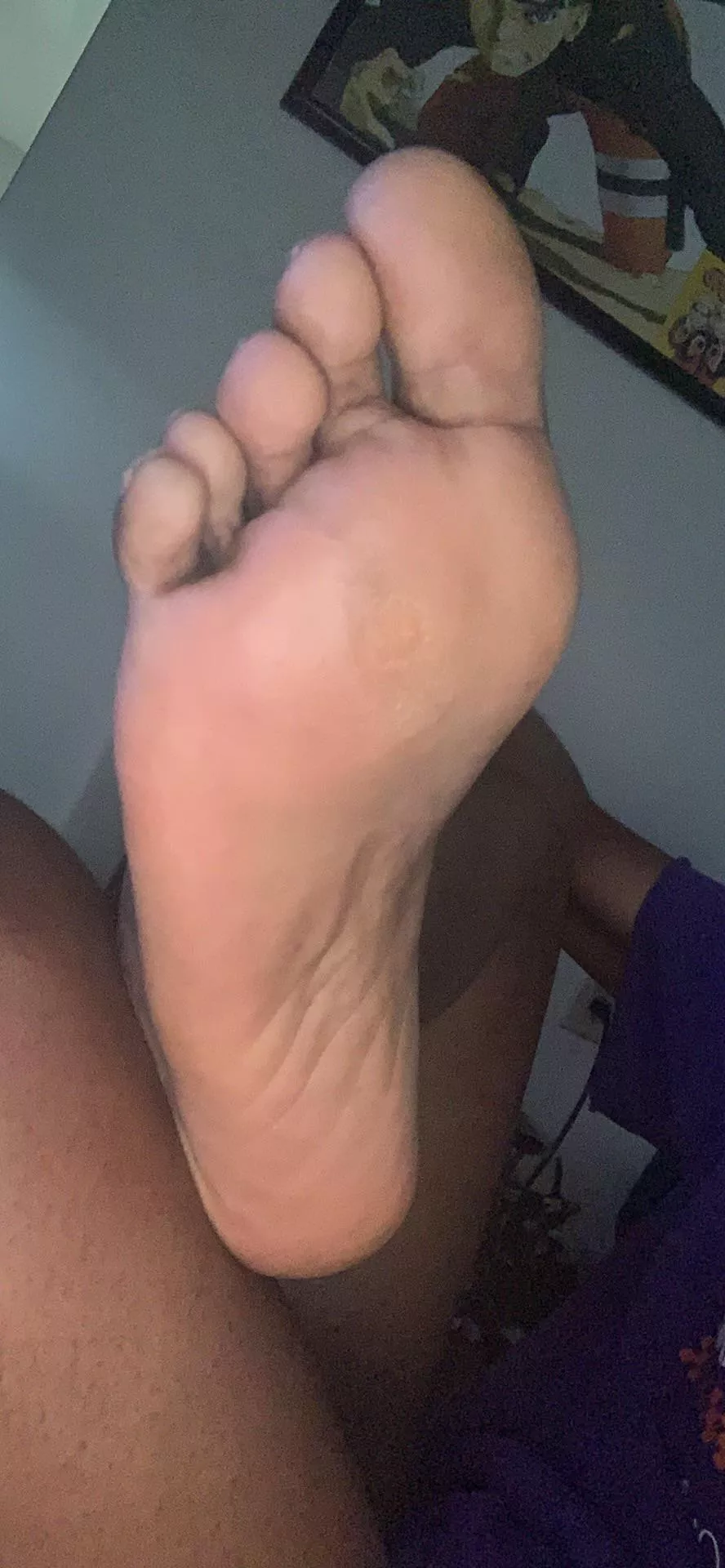 So horny for feet 🤤❤️