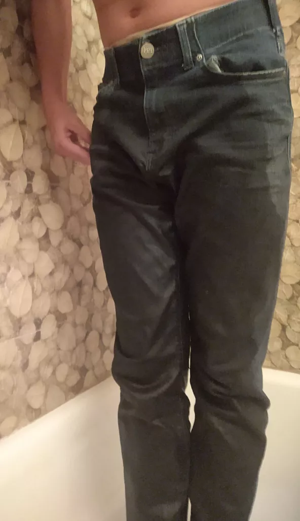 soaking my jeans 🤤🤤🤤 (MtF 19)