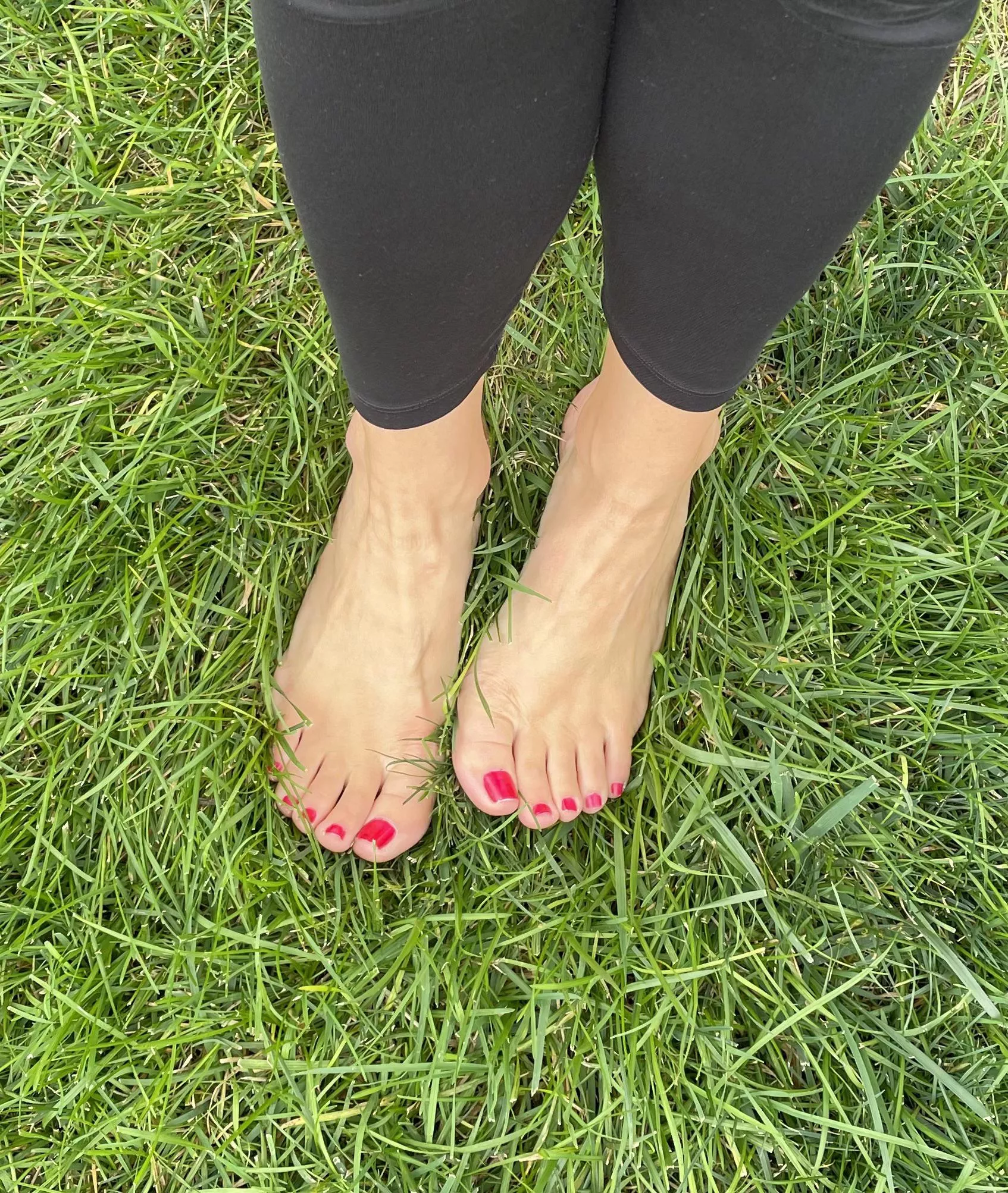 Soft grass on my soft soles