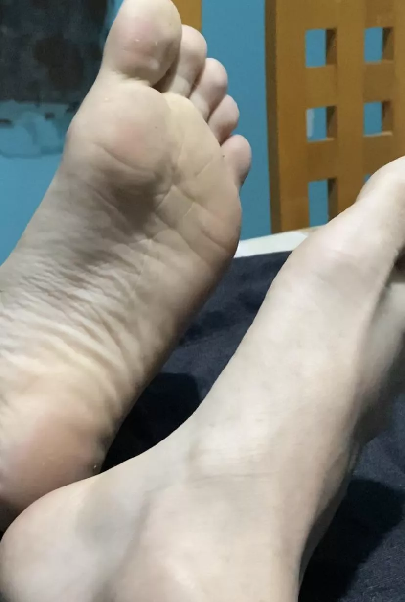 soft n smelly for u. clean they up. 👅👅👅😈 dms/pms r welcome