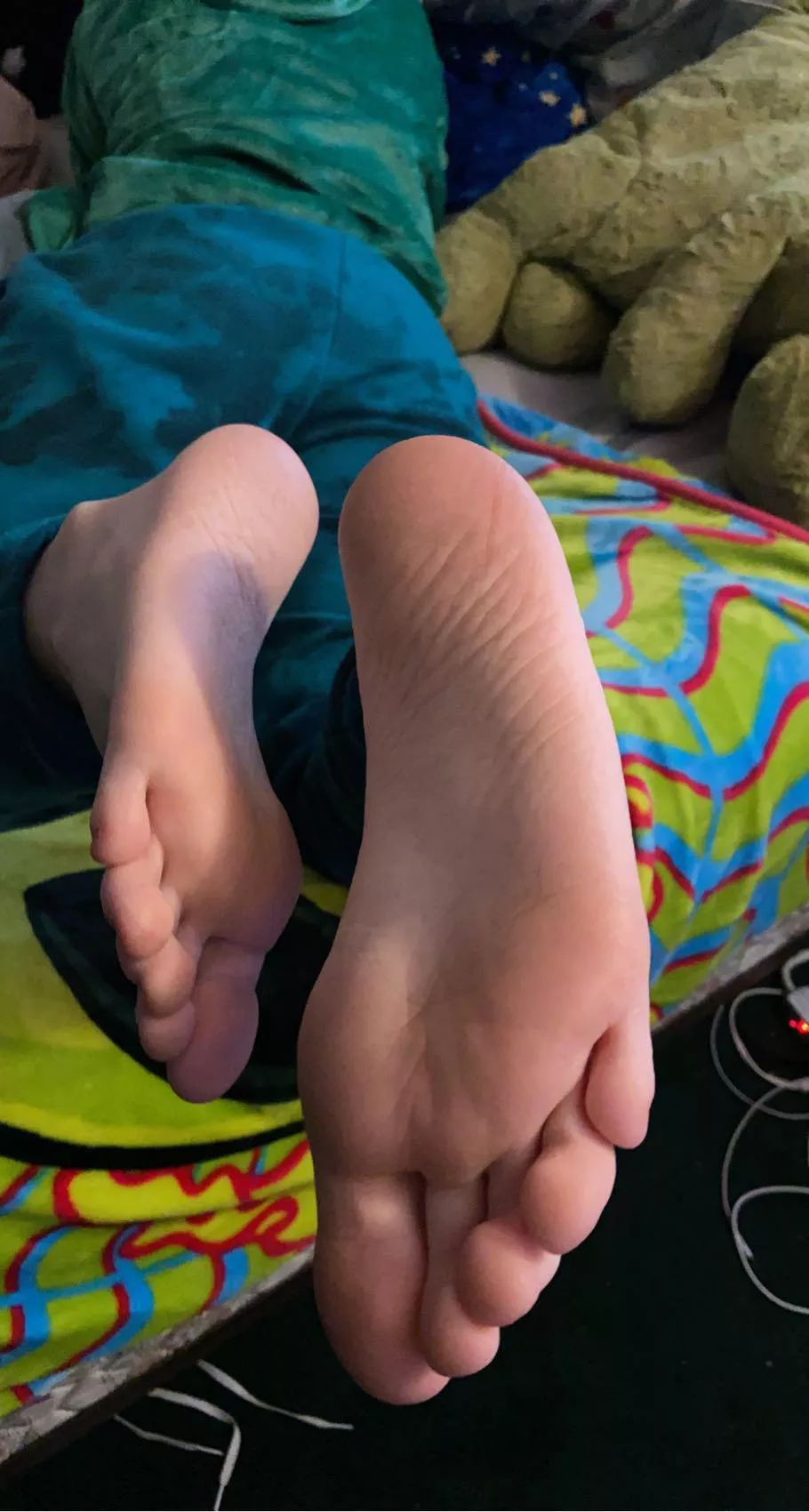 Soles for days ❤️ (Dms open)