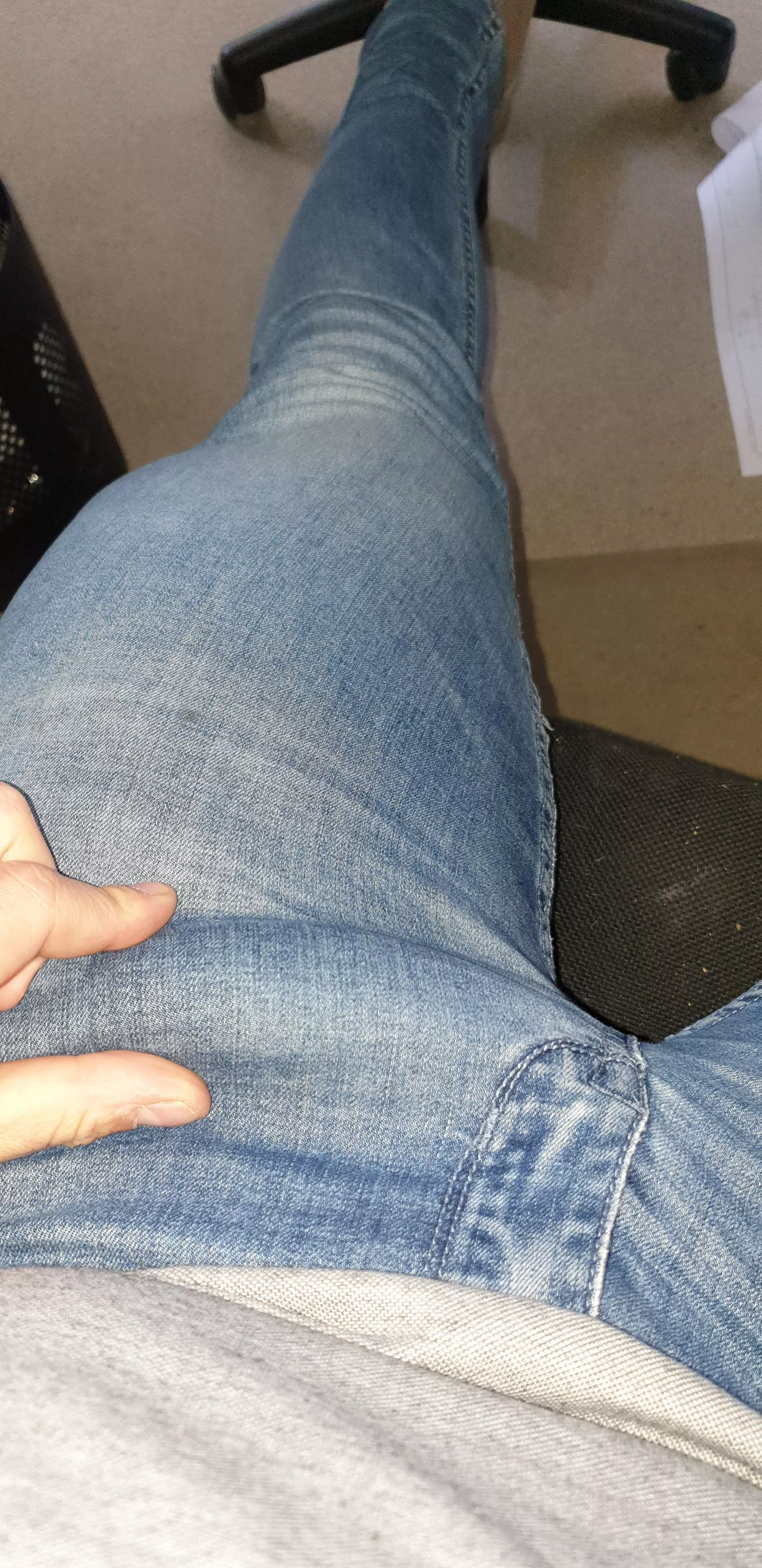 Some legs and bulge 30(M) bored at work.