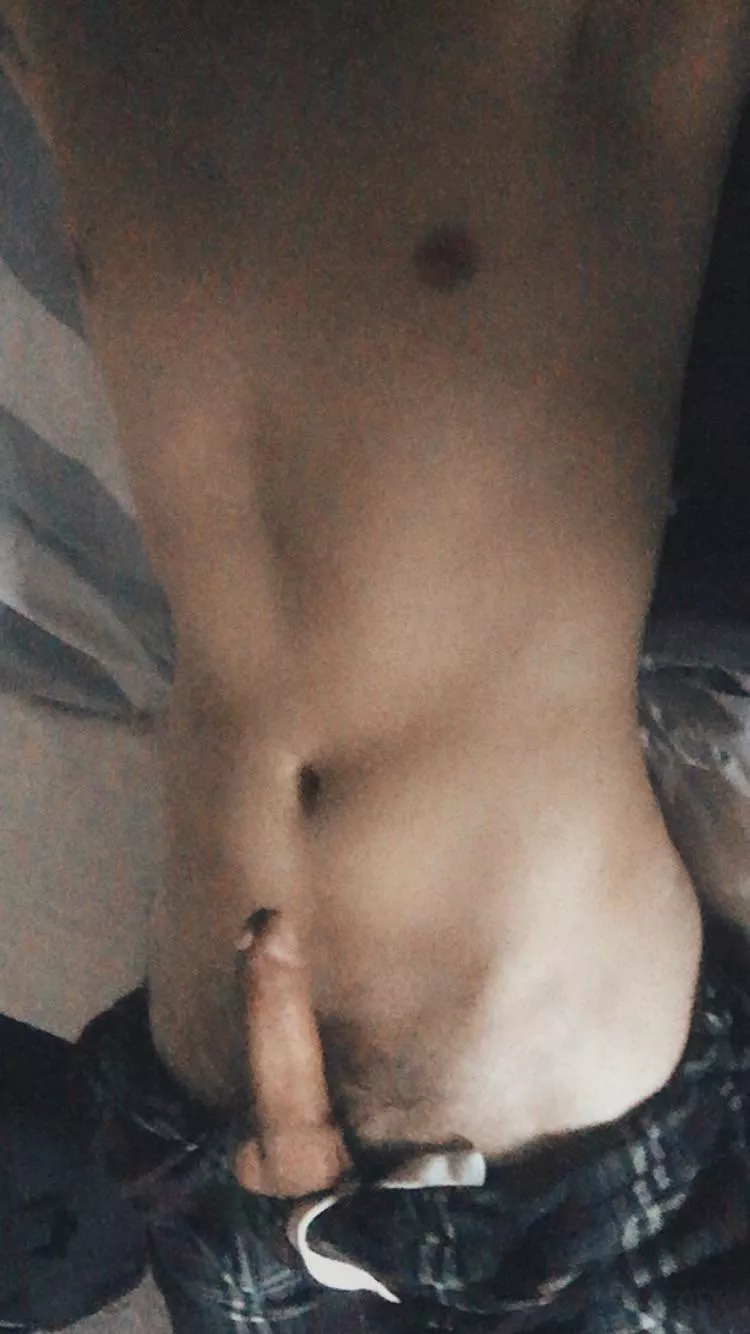 Someone cum play with meeee ðŸ˜ˆðŸ˜ˆðŸ˜ˆ