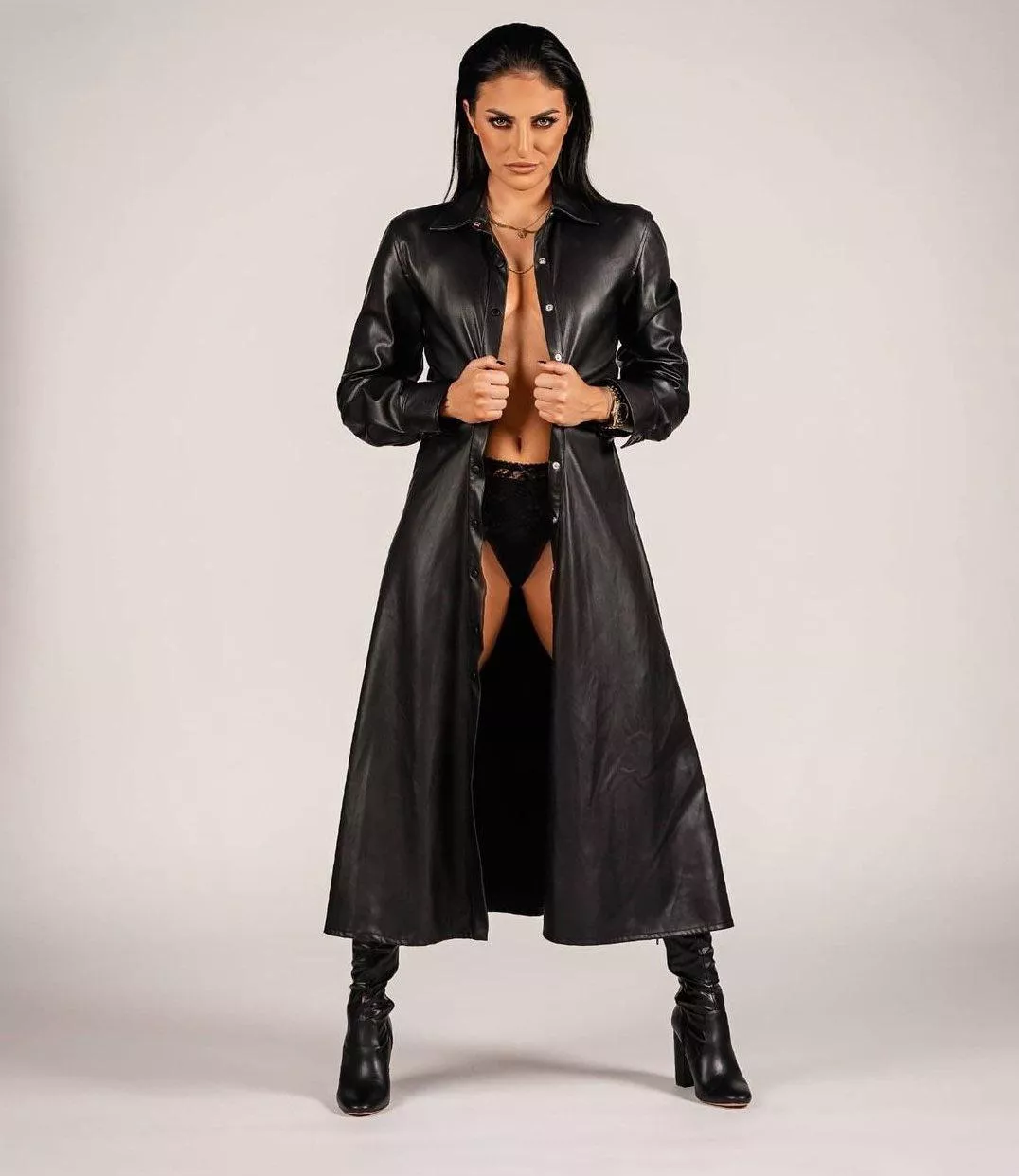 Sonya Deville