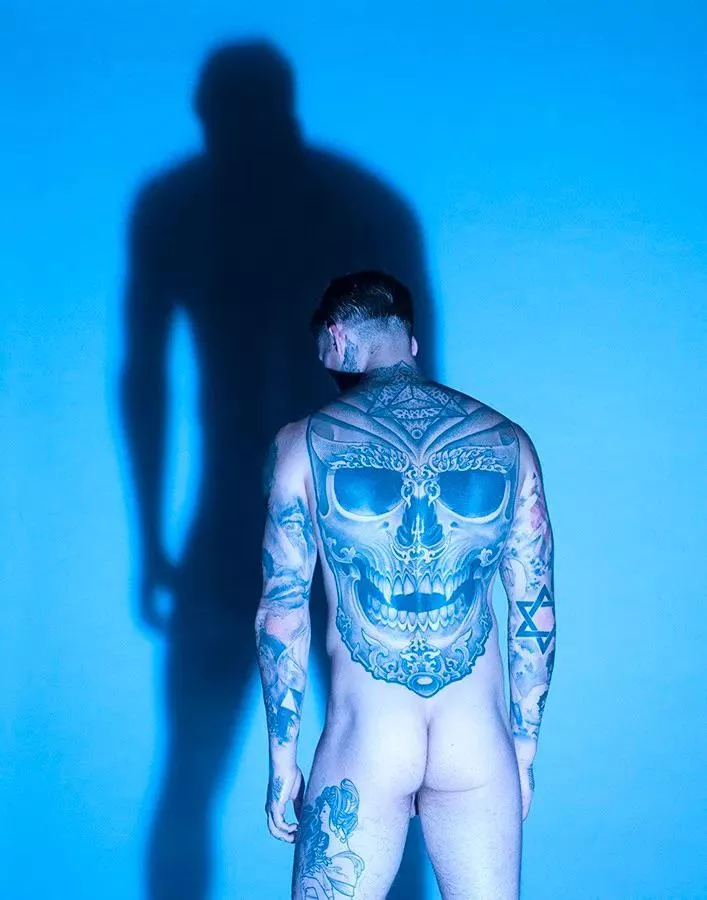 Stephen James. Model