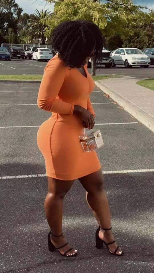 Super Curvy African Beauty