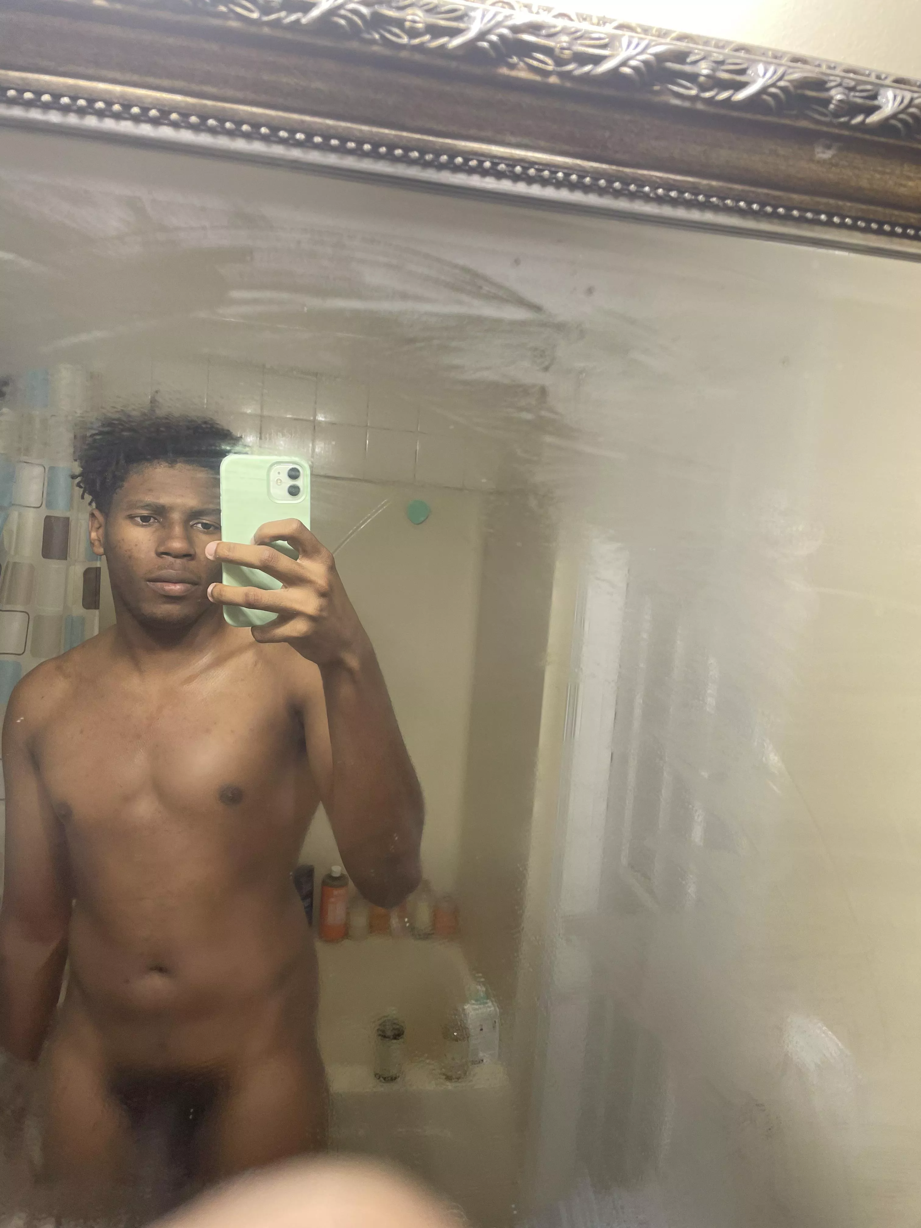 Take a pic after every shower