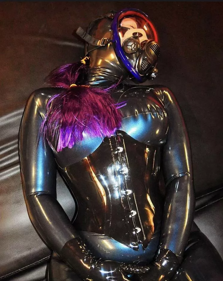 Take me to the stars. I love some heavy rubber time.